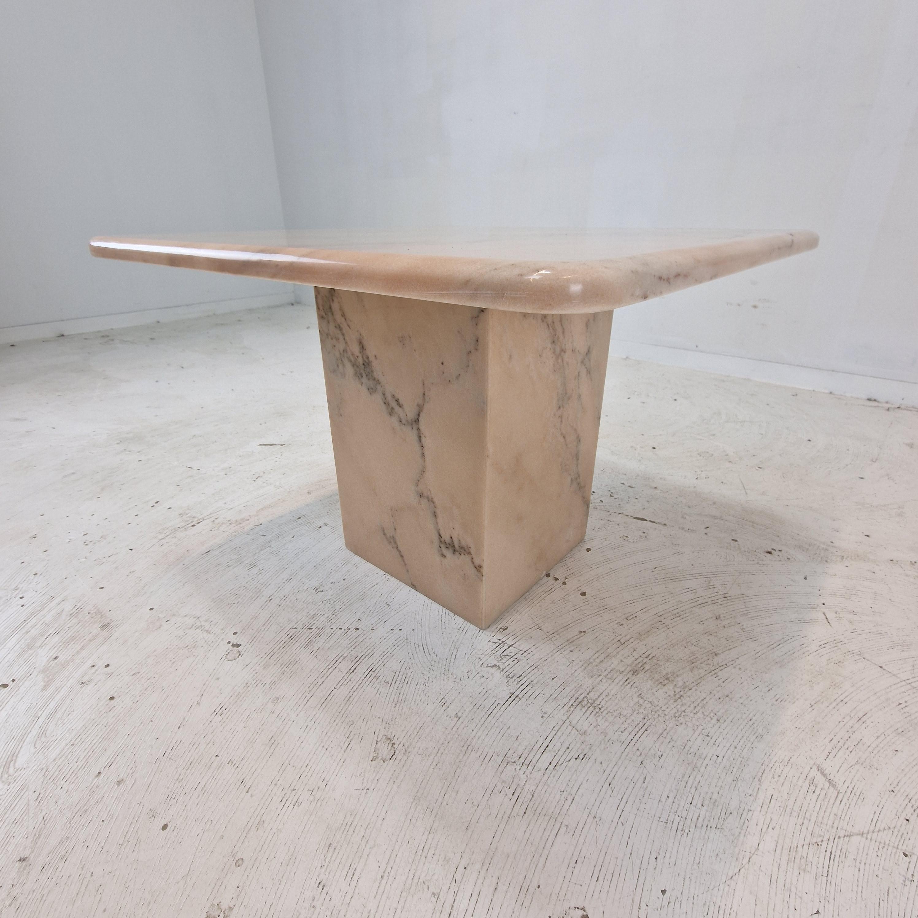 Italian Marble Coffee Table, 1980s For Sale 6