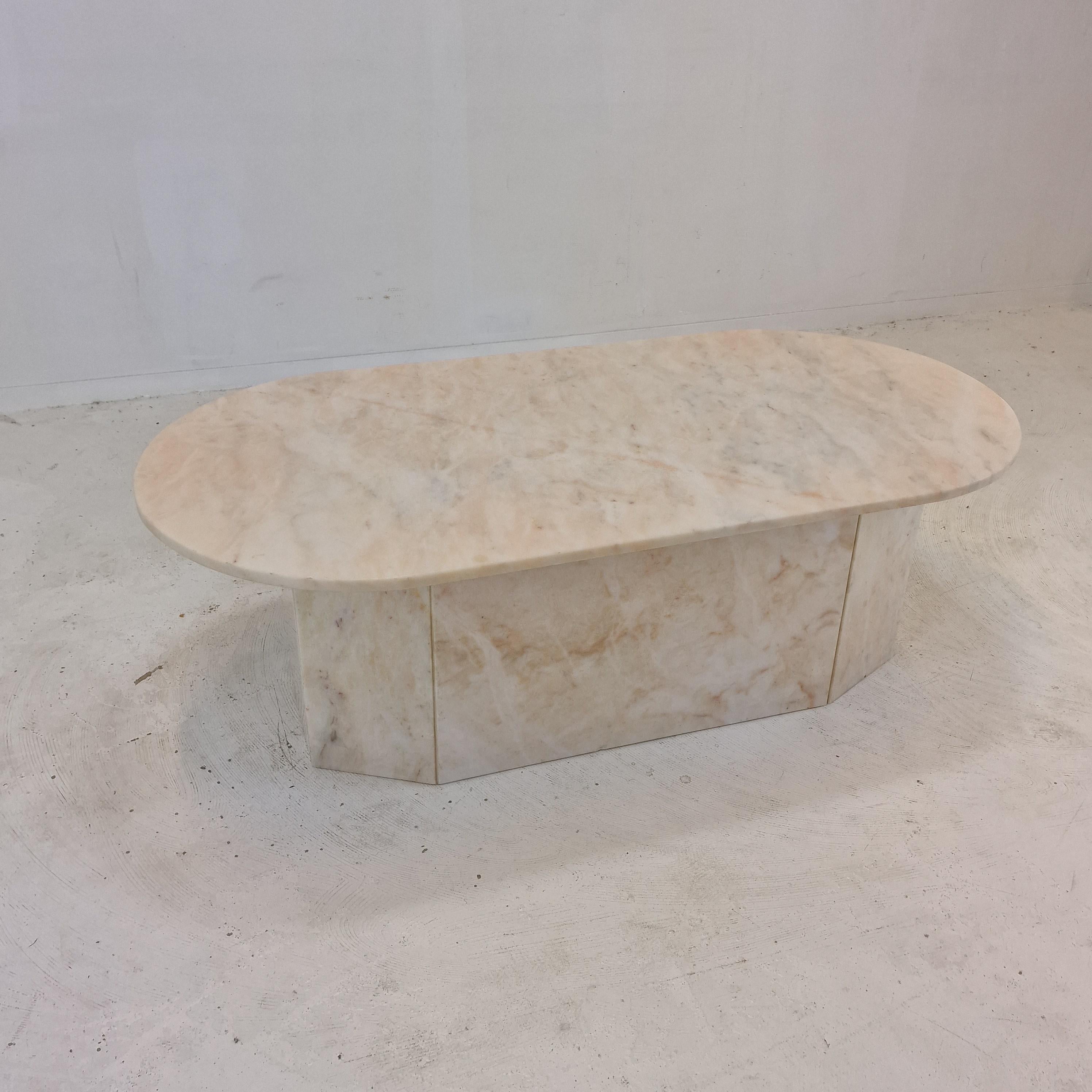 Italian Marble Coffee Table, 1980s For Sale 2
