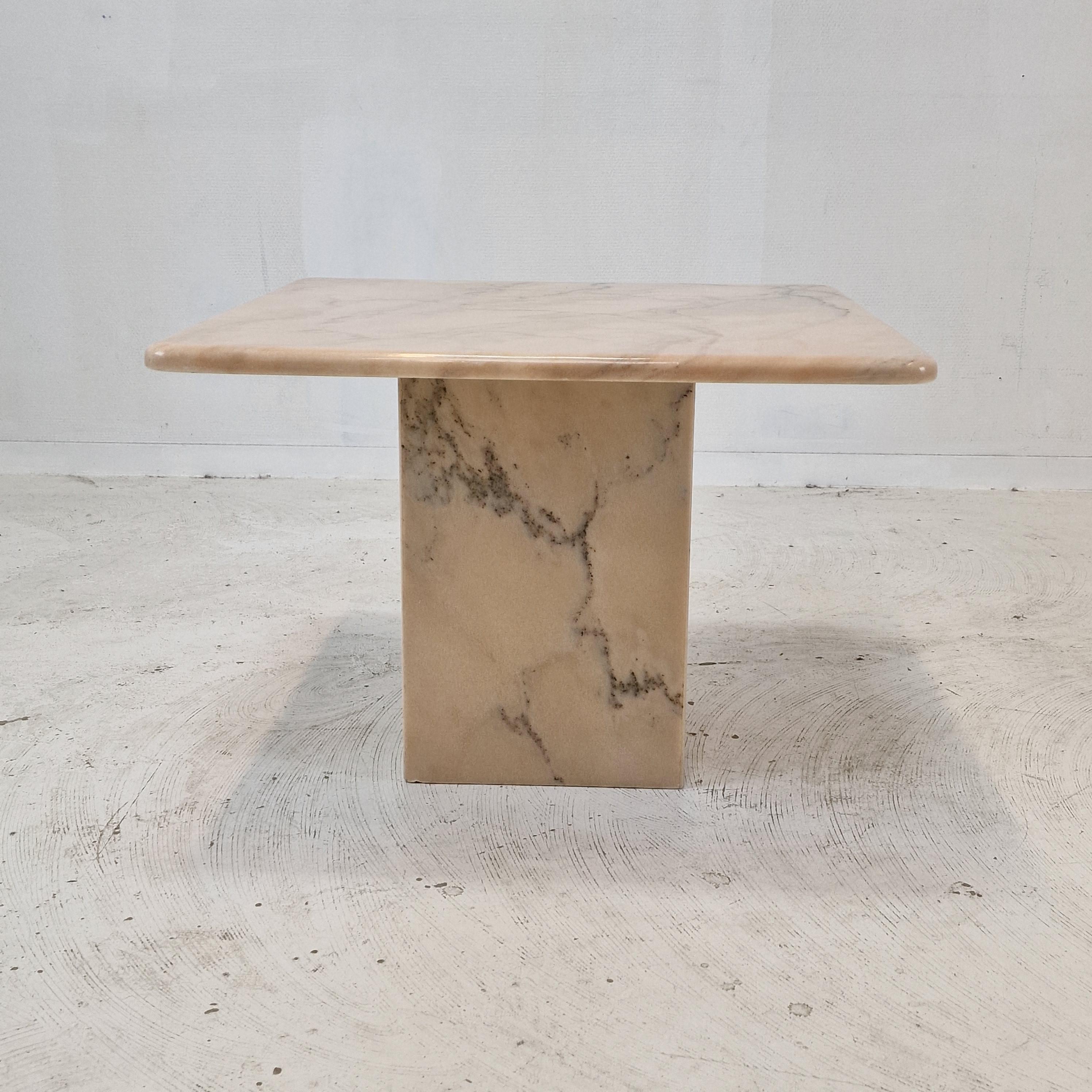 Italian Marble Coffee Table, 1980s For Sale 1