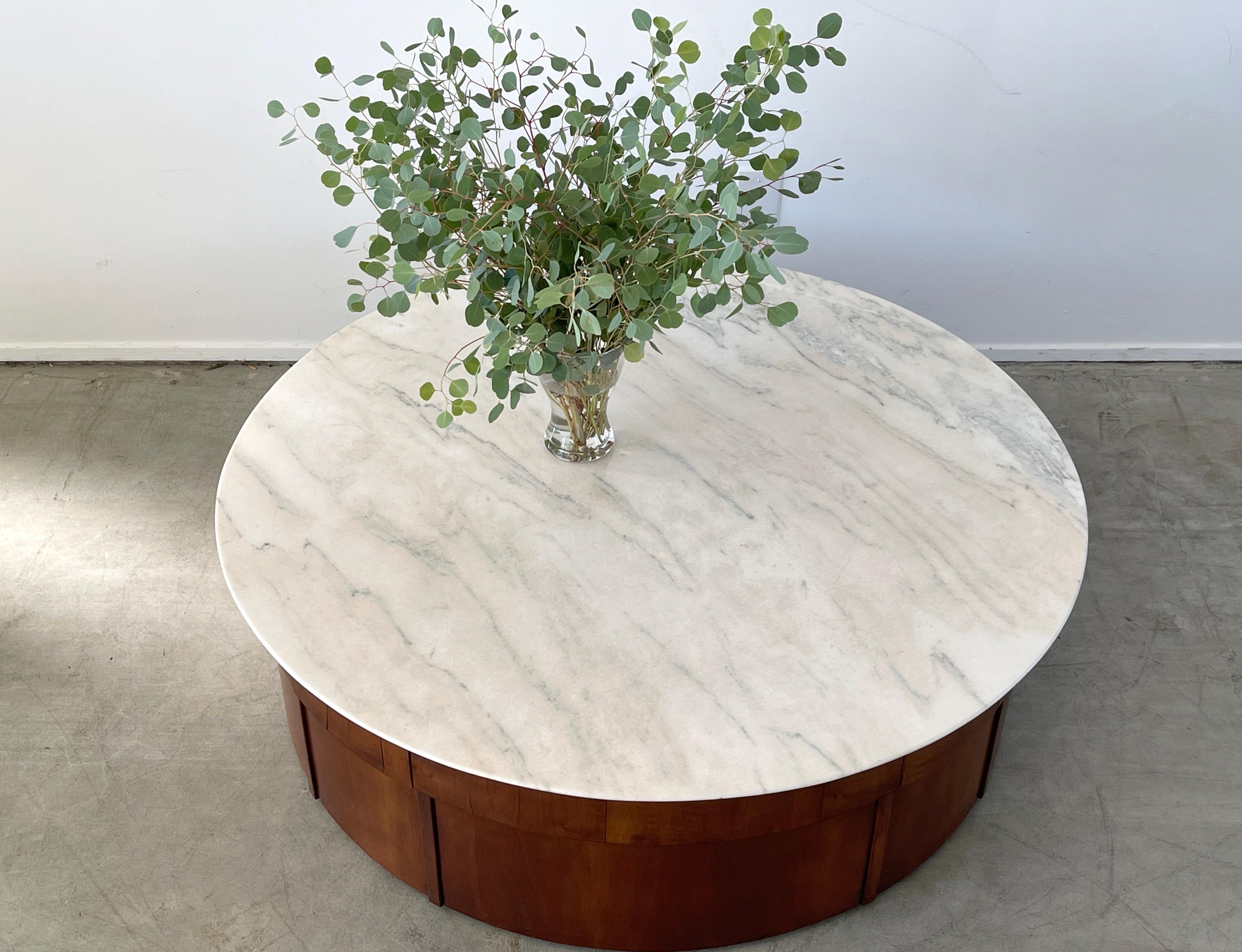Italian Marble Coffee Table In Good Condition In Beverly Hills, CA