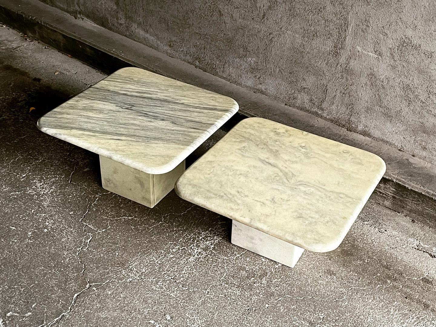 Pair of nesting marble coffee tables from the 1960s. Removable square tops with rare traces of use. Nice marble veining. These coffee tables will bring an undeniable charm to your living room.
Dimensions:
Table 1: W60 x D60 x H35 cm
Table 2: W60