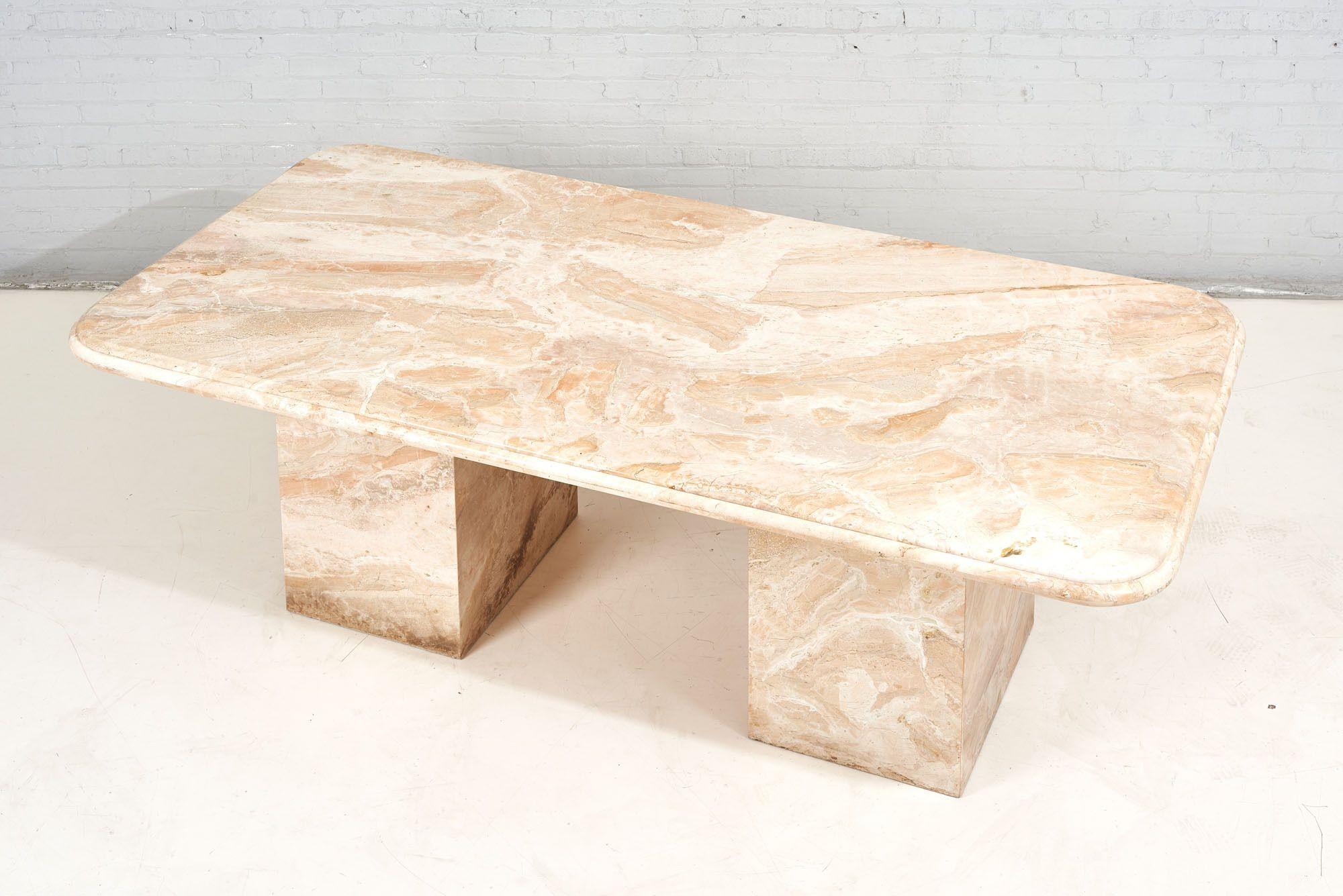 Italian Marble Dining Table, 1970 In Good Condition For Sale In Chicago, IL