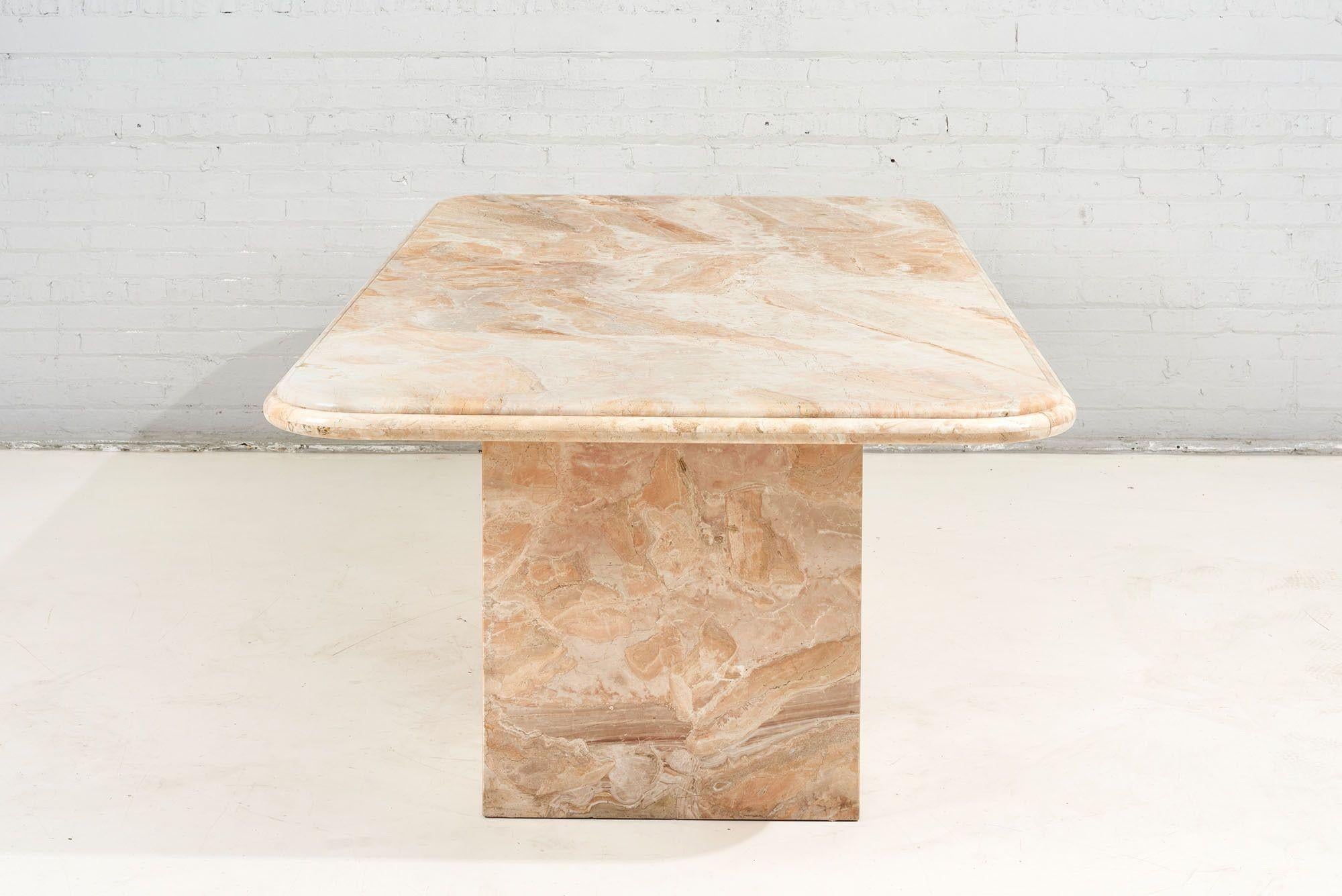 Fin du 20e siècle Table de salle à manger italienne en marbre, 1970 en vente
