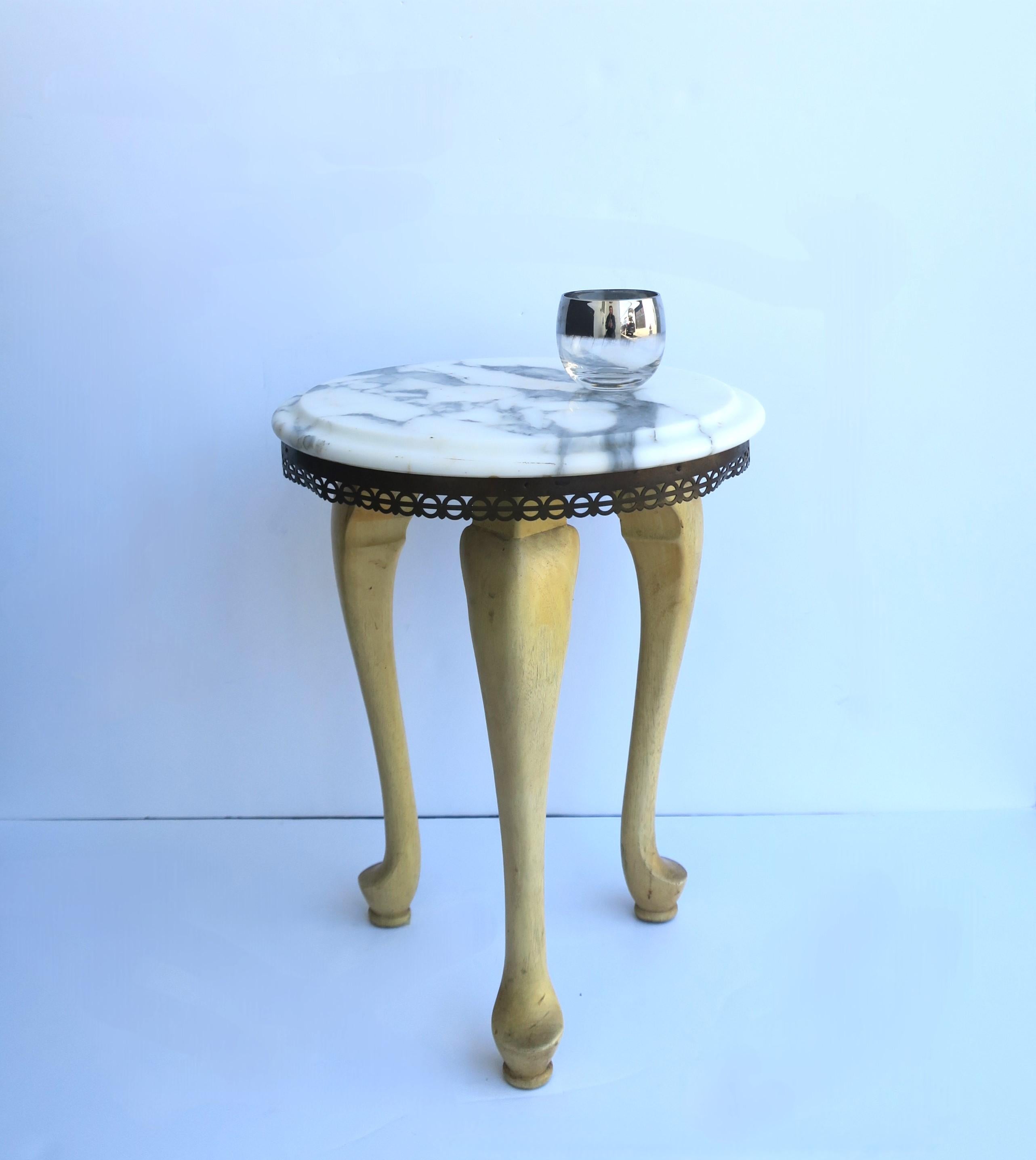 Italian Marble Drinks Table In Good Condition For Sale In New York, NY