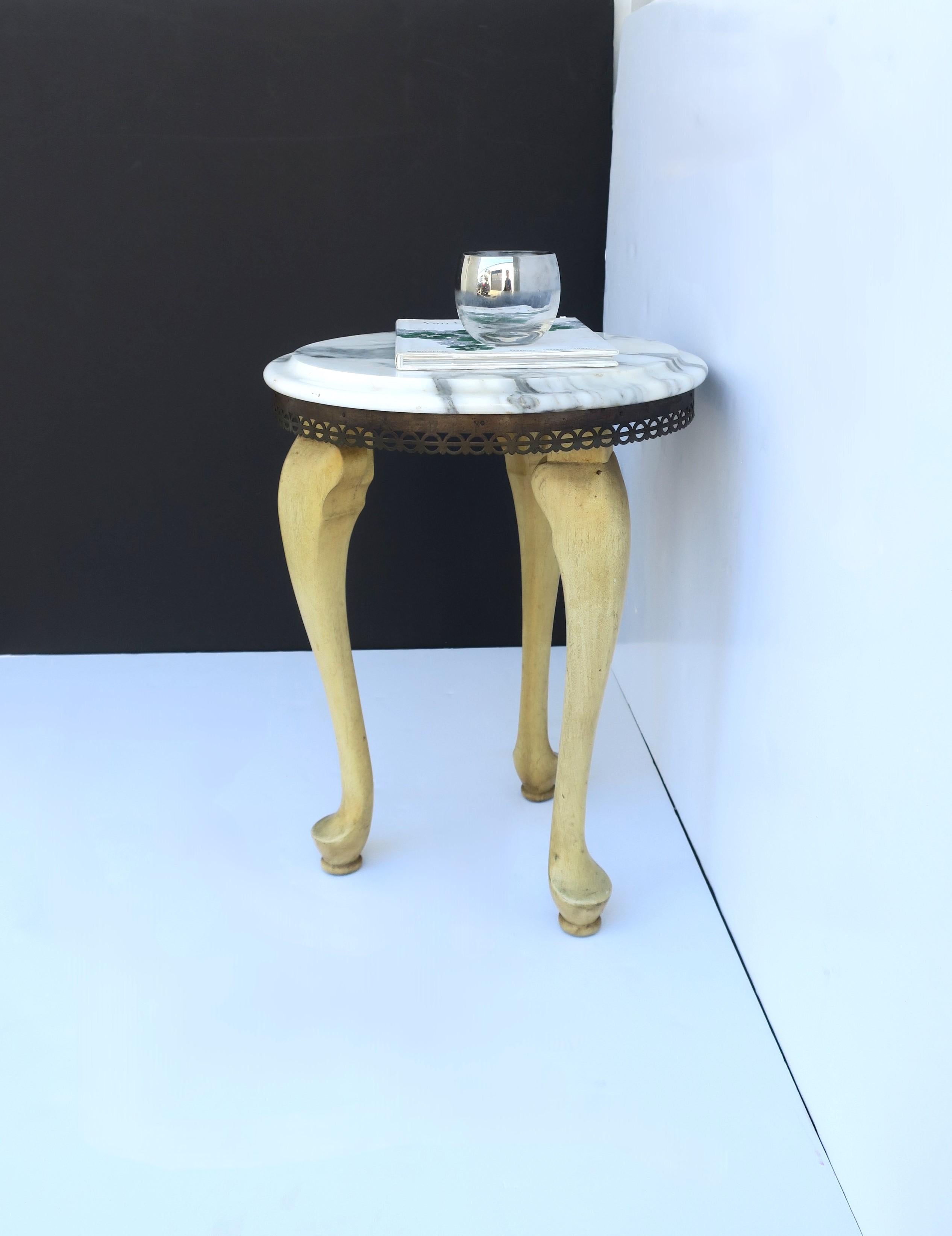 Italian Marble Drinks Table For Sale 1