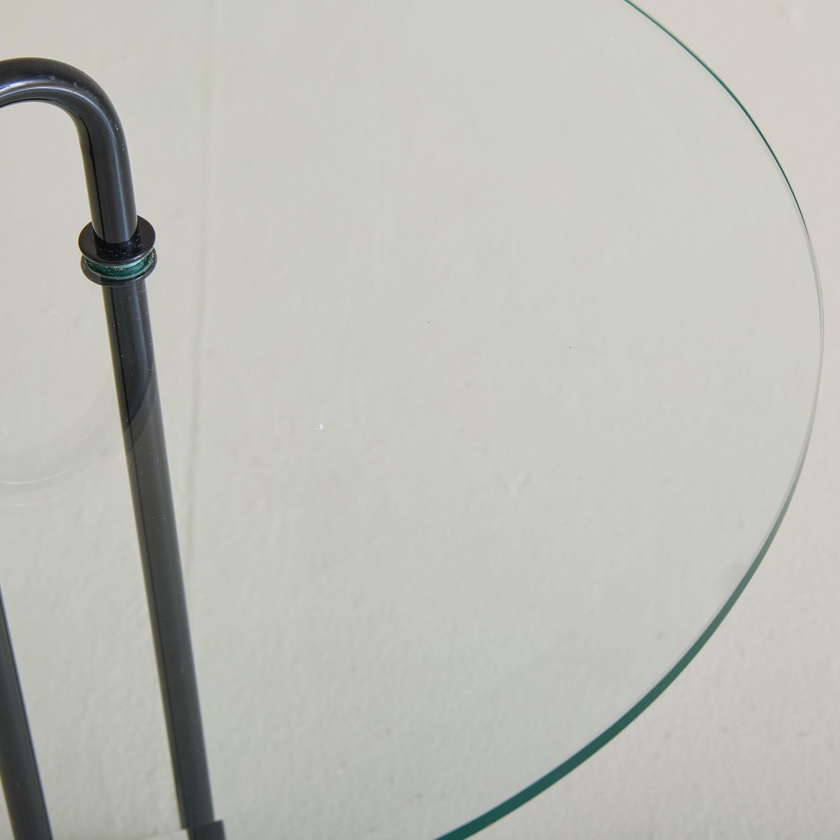 Métal Table d'appoint italienne en marbre et verre attribuée à Vico Magistretti pour Cattelan Italia, 1980 en vente
