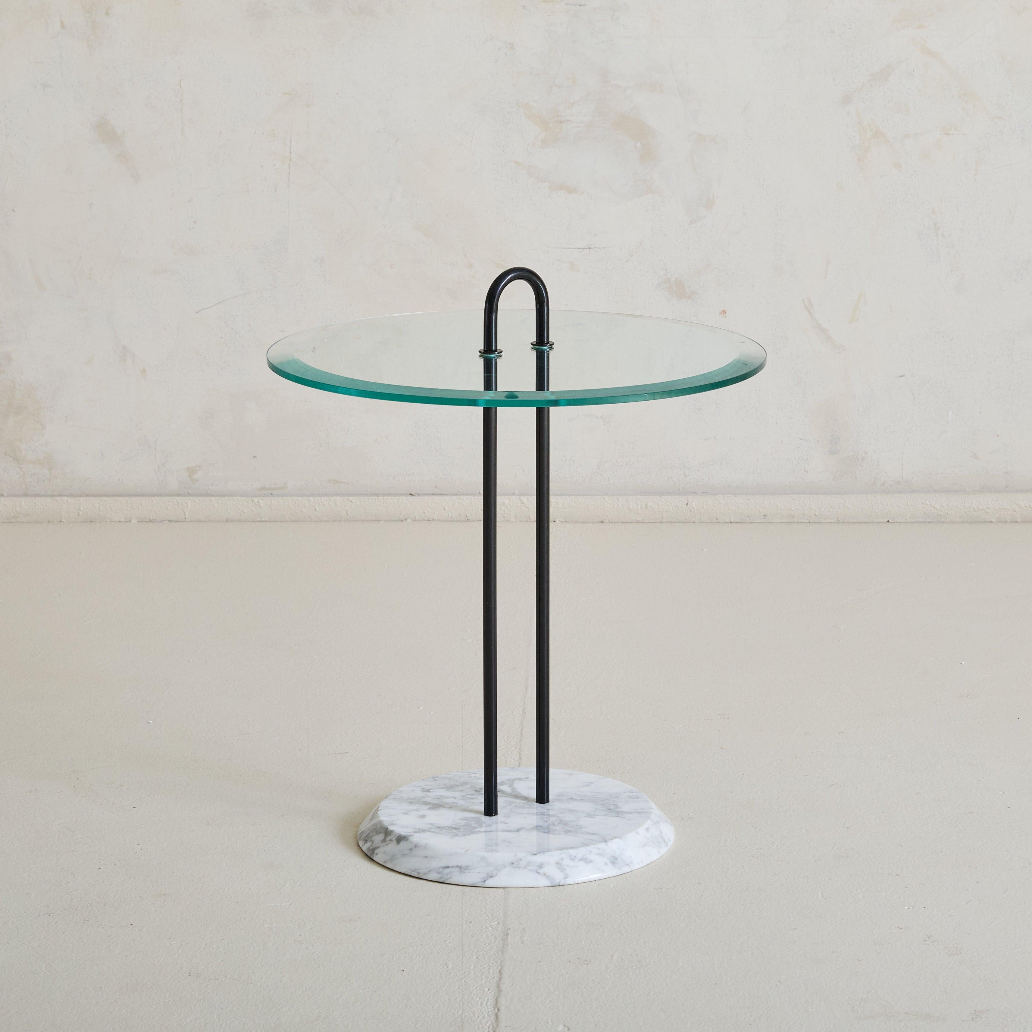 Table d'appoint italienne en marbre et verre attribuée à Vico Magistretti pour Cattelan Italia, 1980 en vente 2
