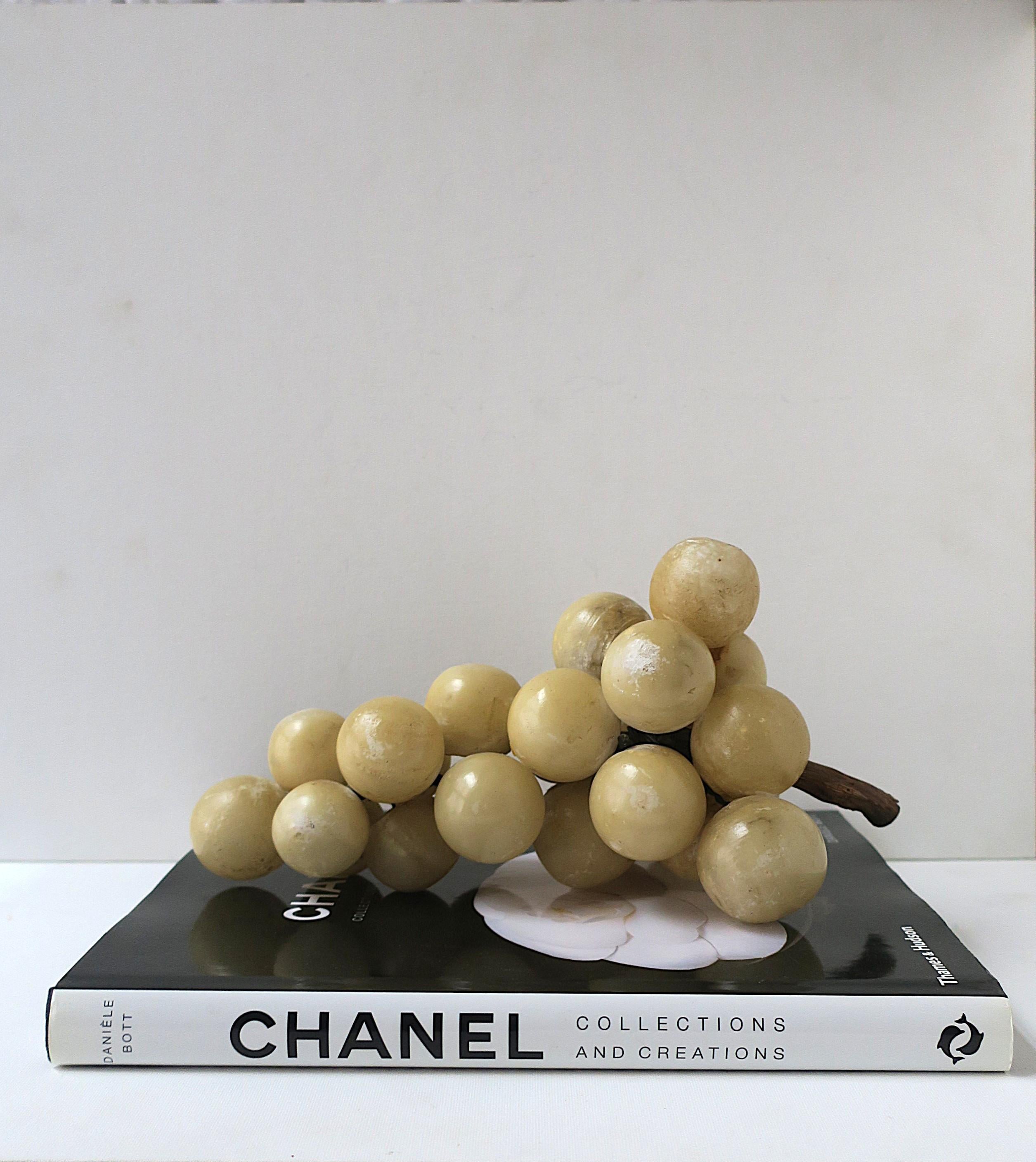 Italian Marble Grapes In Good Condition In New York, NY