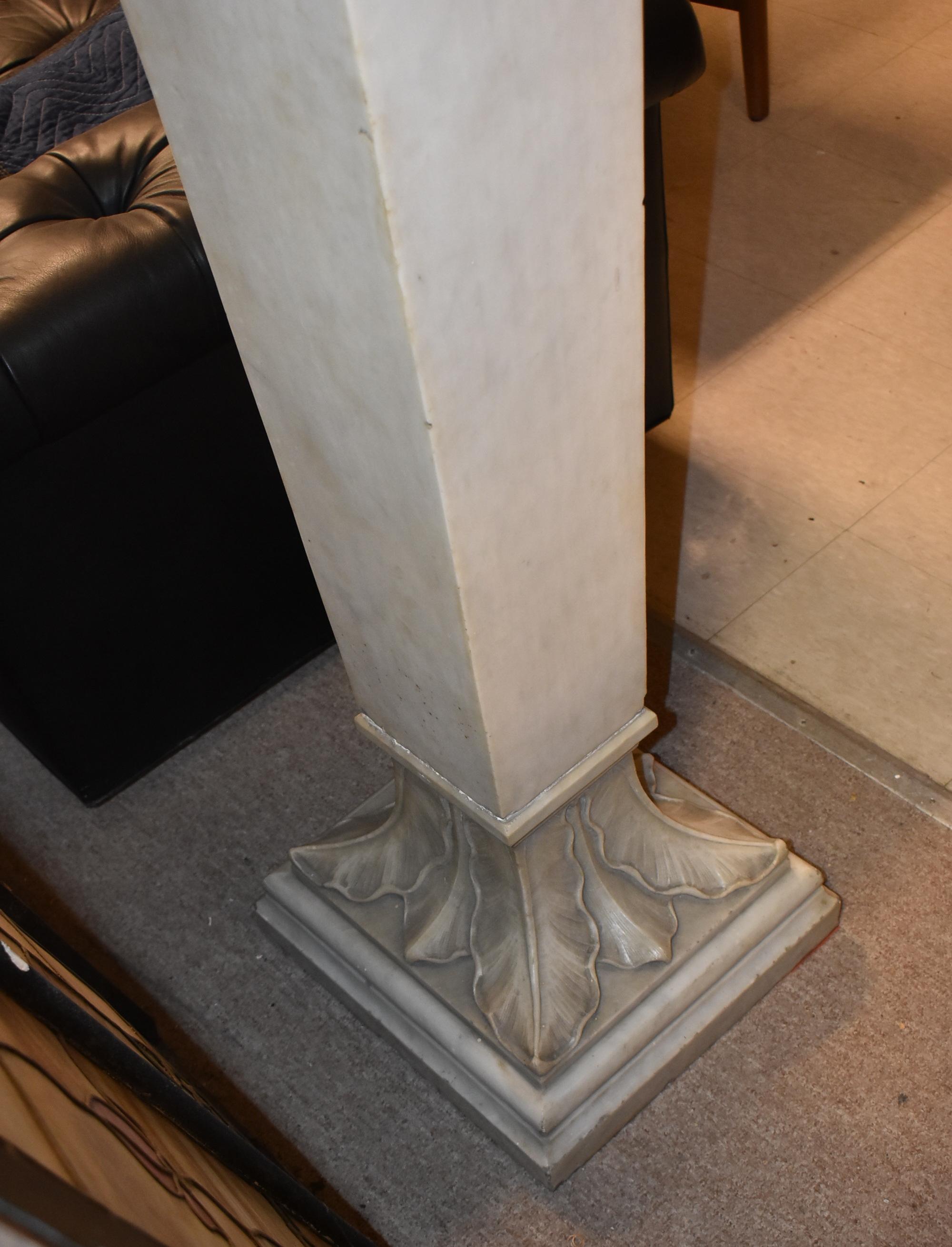 Italienische Marmormündungsstatuefigur aus Marmor, 75
