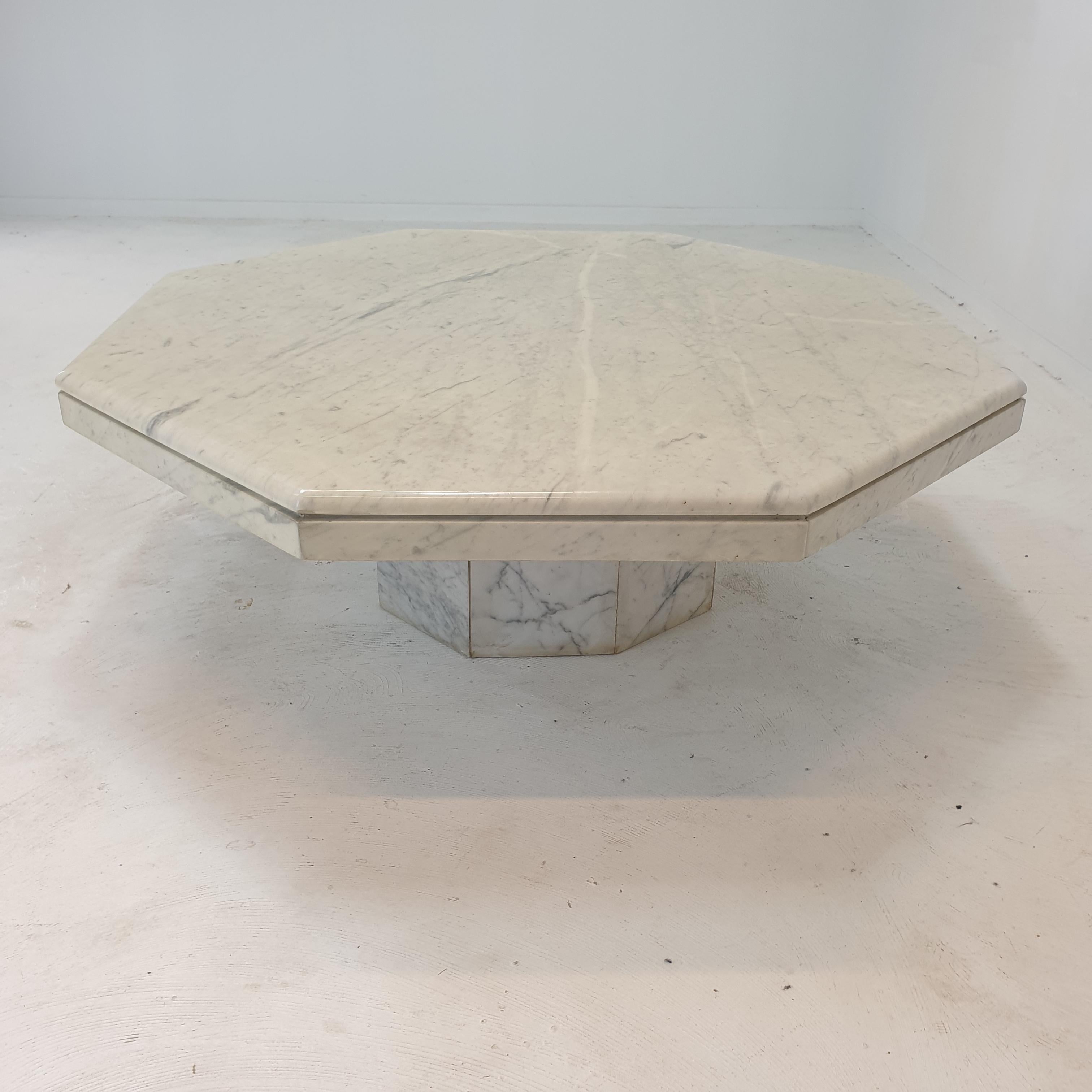 Italian Marble Octagon Coffee Table, 1980's For Sale 8
