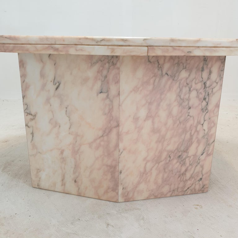 Italian Marble Oval Coffee Table, 1970's For Sale at 1stDibs