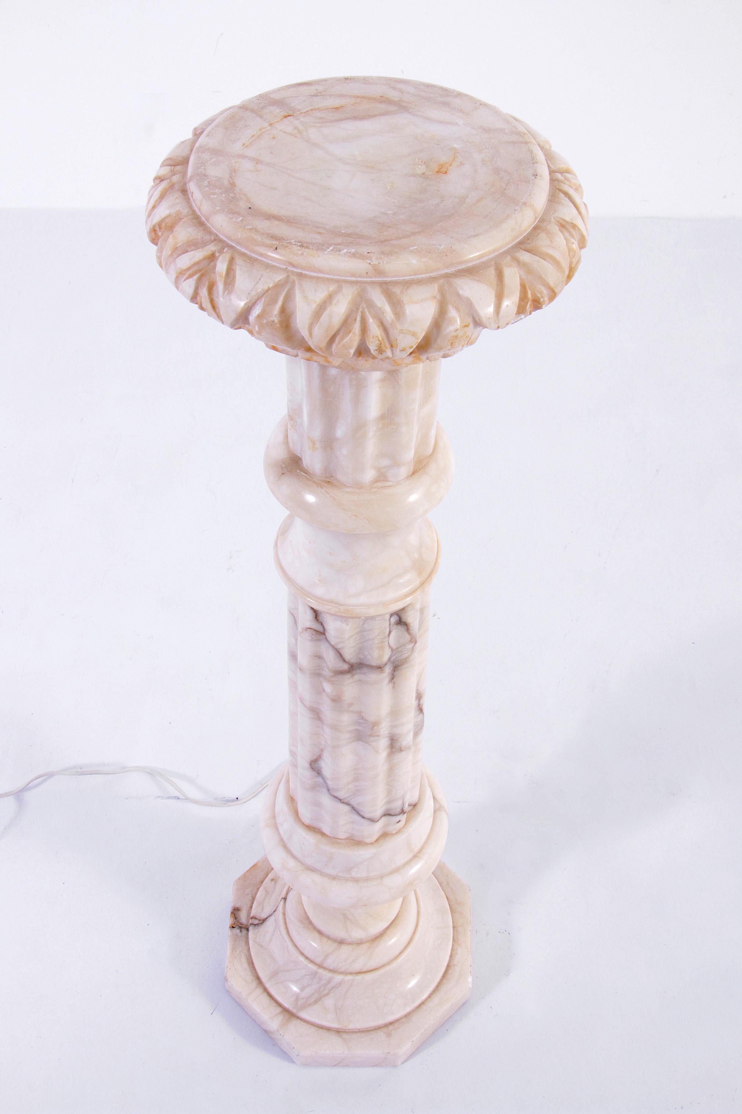 Nice Italian Marble Column with Lighting 1950s For Sale 4