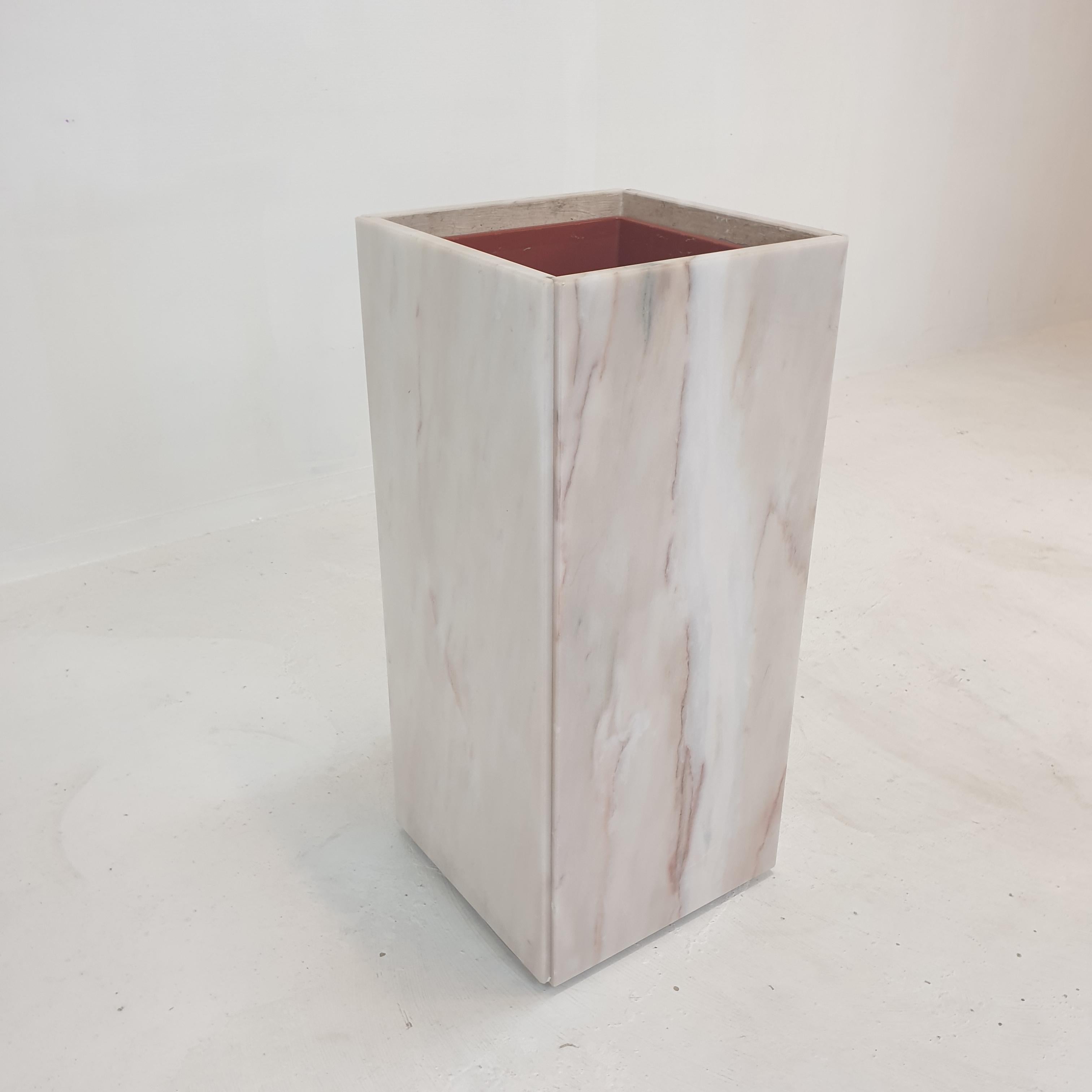 Italian Marble Planter or Pedestal with Light, 1970's For Sale 2