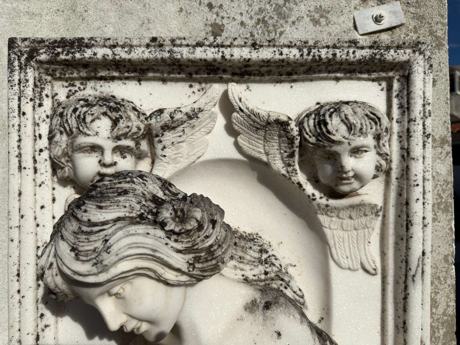 Italiano Scultura italiana in marmo dei primi del Novecento H. H. 180 cm in vendita