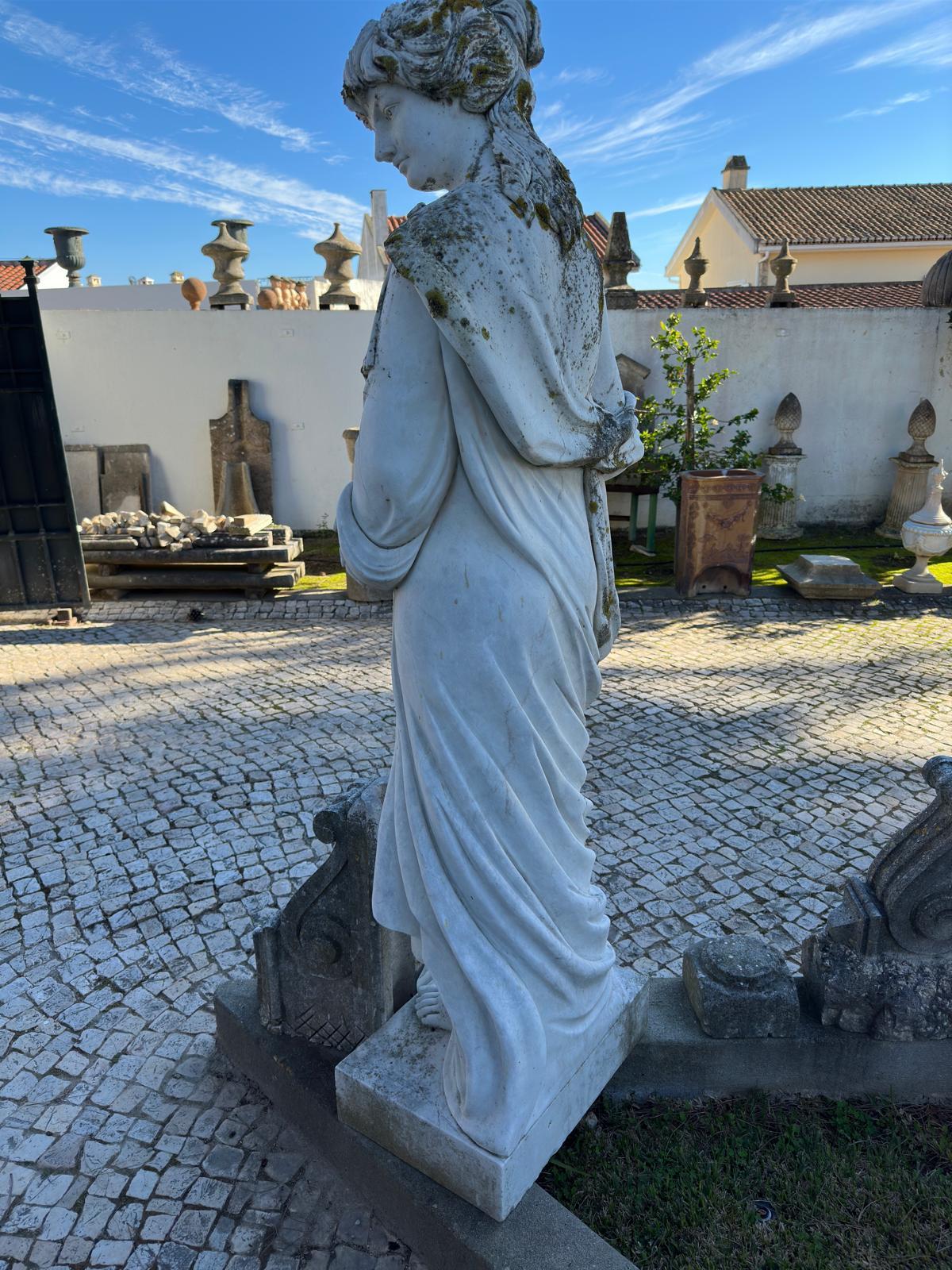 Moderne Sculpture italienne du début du 20ème siècle H : 200 cm en vente