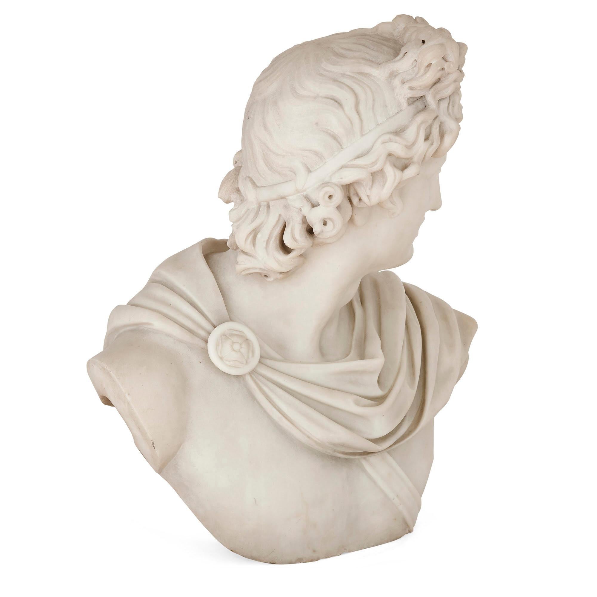 Escultura italiana de mármol de Apolo Romano clásico
