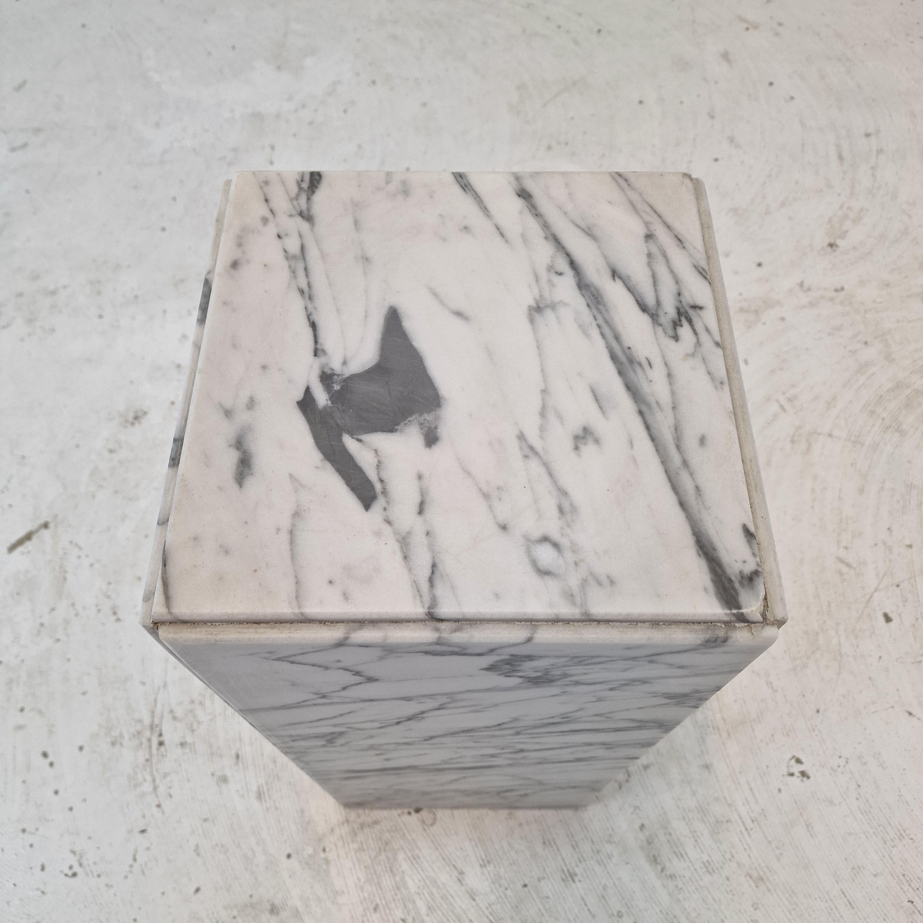 Italian Marble Side Table or Pedestal, 1970s For Sale 3