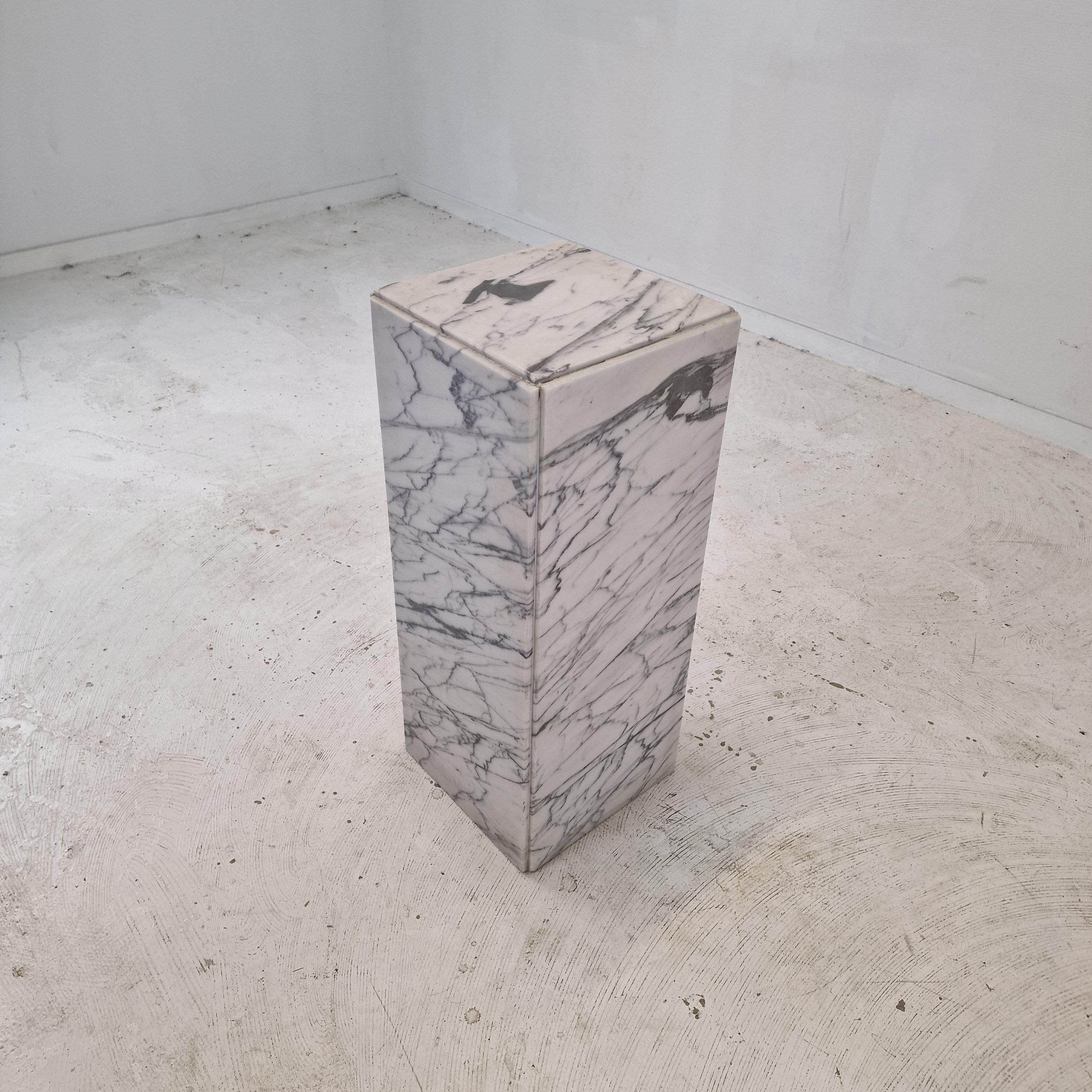 Carrara Marble Italian Marble Side Table or Pedestal, 1970s For Sale