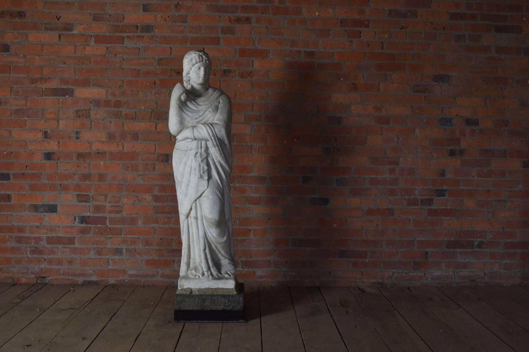 Hand-Carved Italian Marble Statue of Livia or Pudicity, 19th Century after the Antique  For Sale
