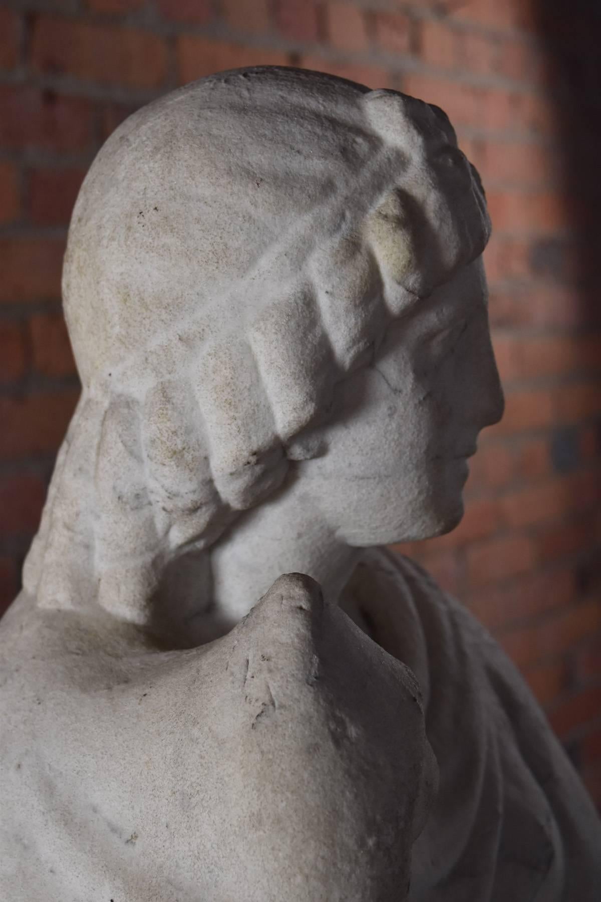 Marmo Statua italiana in marmo di Livia o Pudicizia, XIX secolo dopo l'antico in vendita