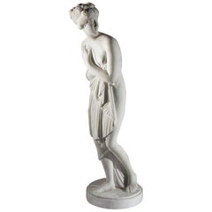 Italienische Marmorstatue der "Venus nach dem Bade" nach Antonio Canova