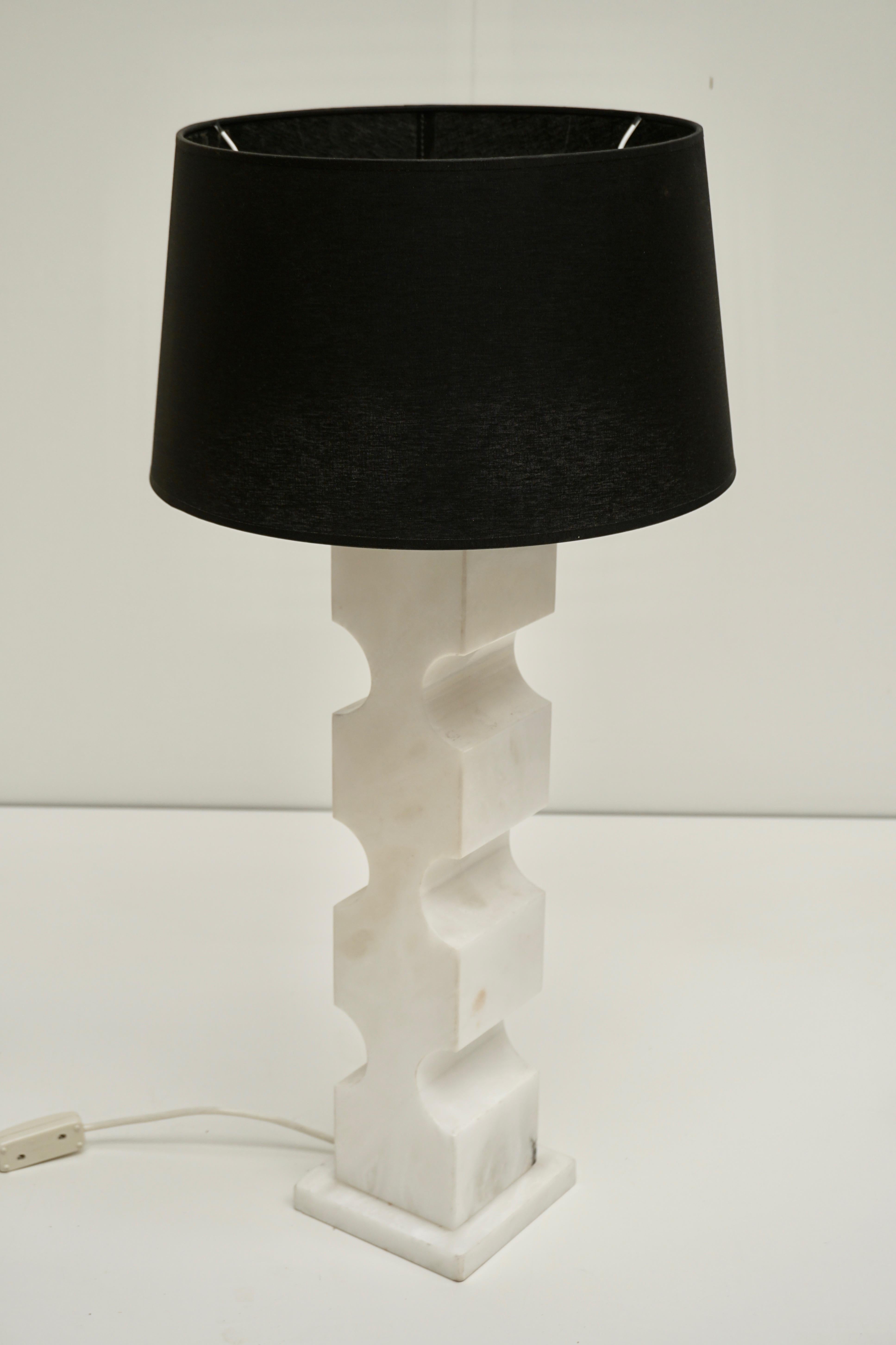 Italienische Tischlampe aus italienischem Marmor im Zustand „Gut“ im Angebot in Antwerp, BE