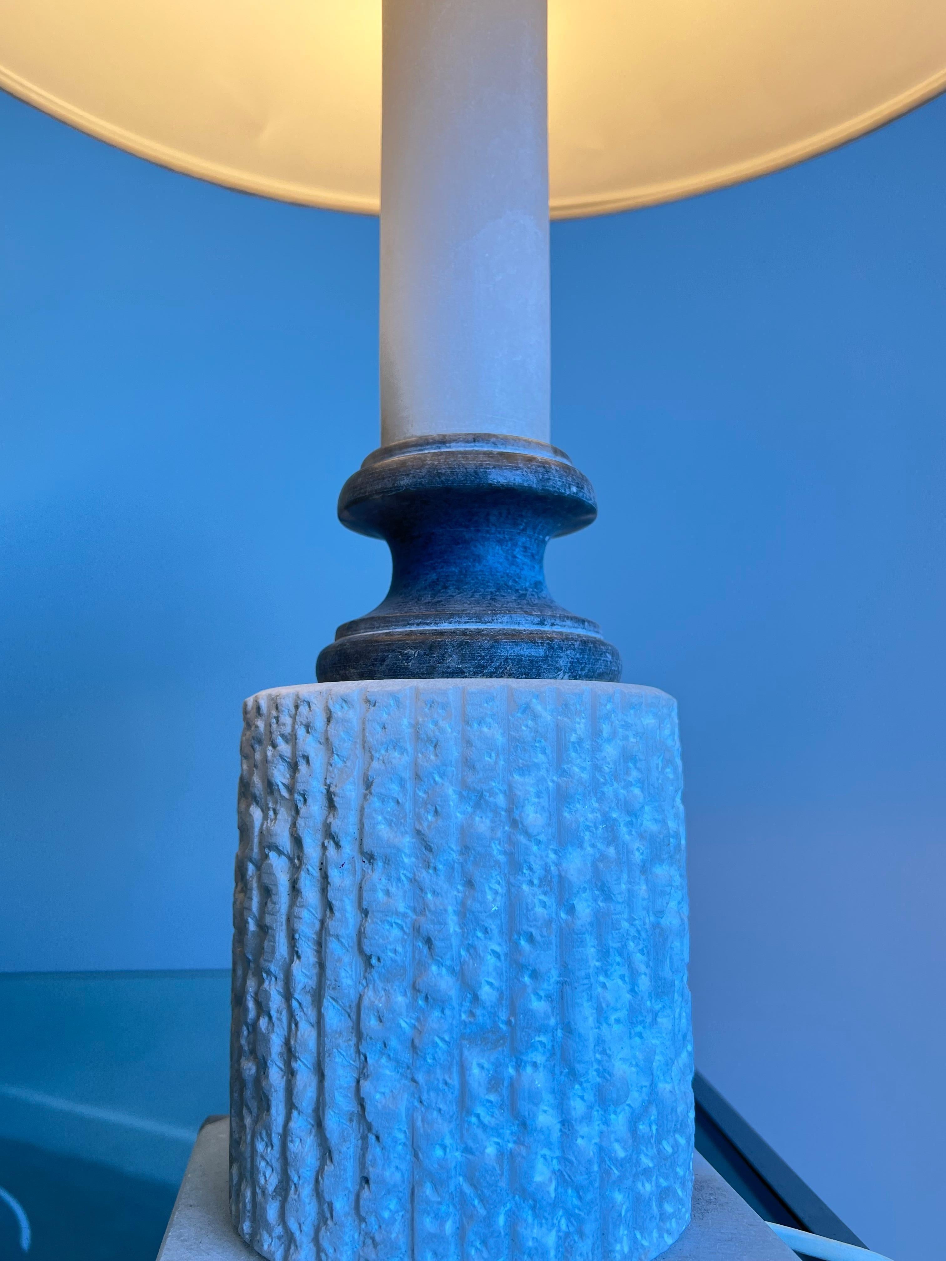 Lampe de table italienne en marbre en vente 2