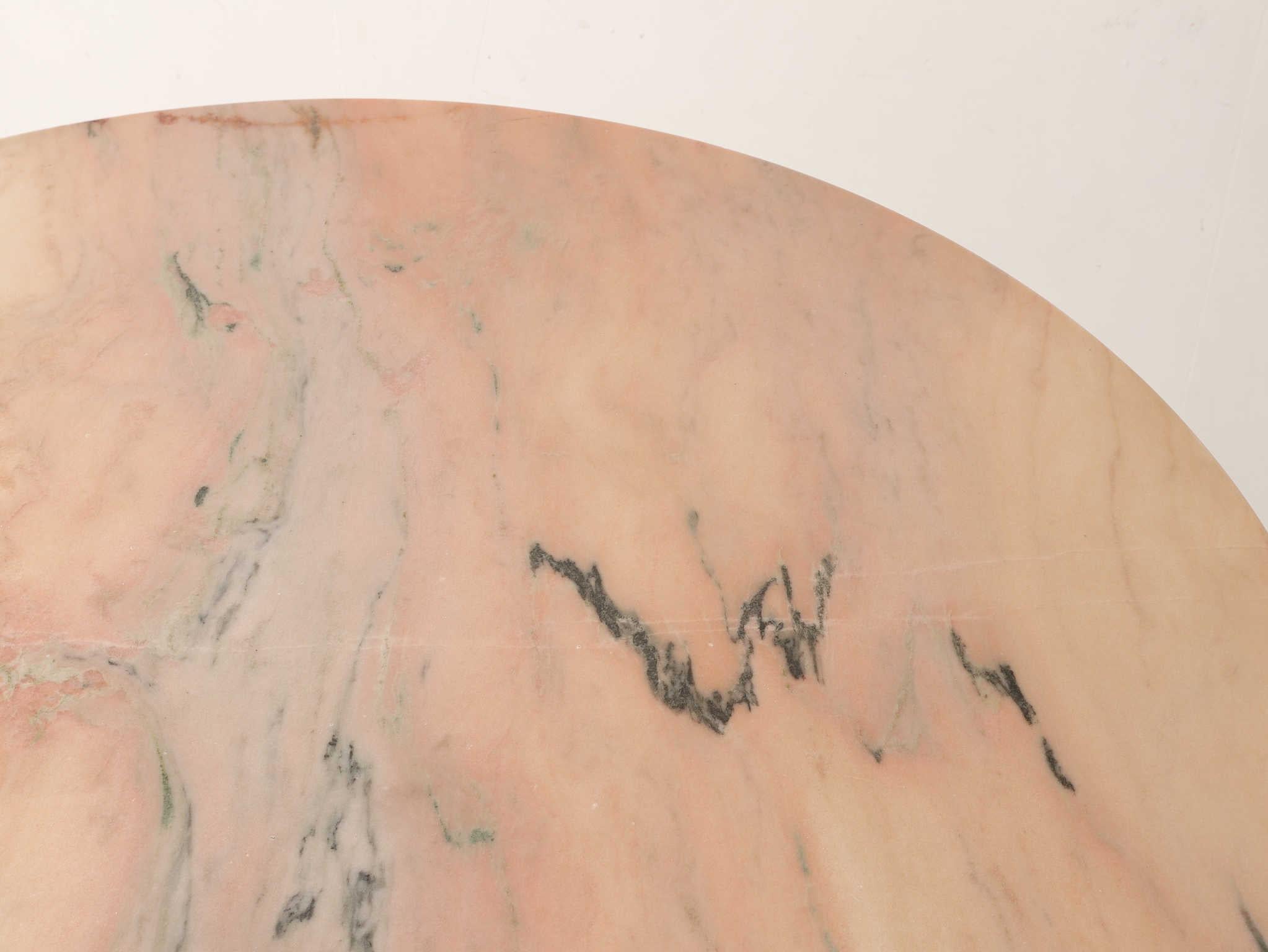 Marbre Table ronde italienne des années 1960 en vente