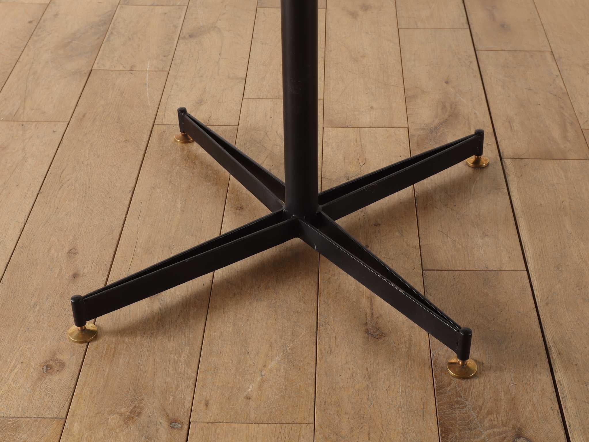 Italian Marble Top Round Table 1970's For Sale 5