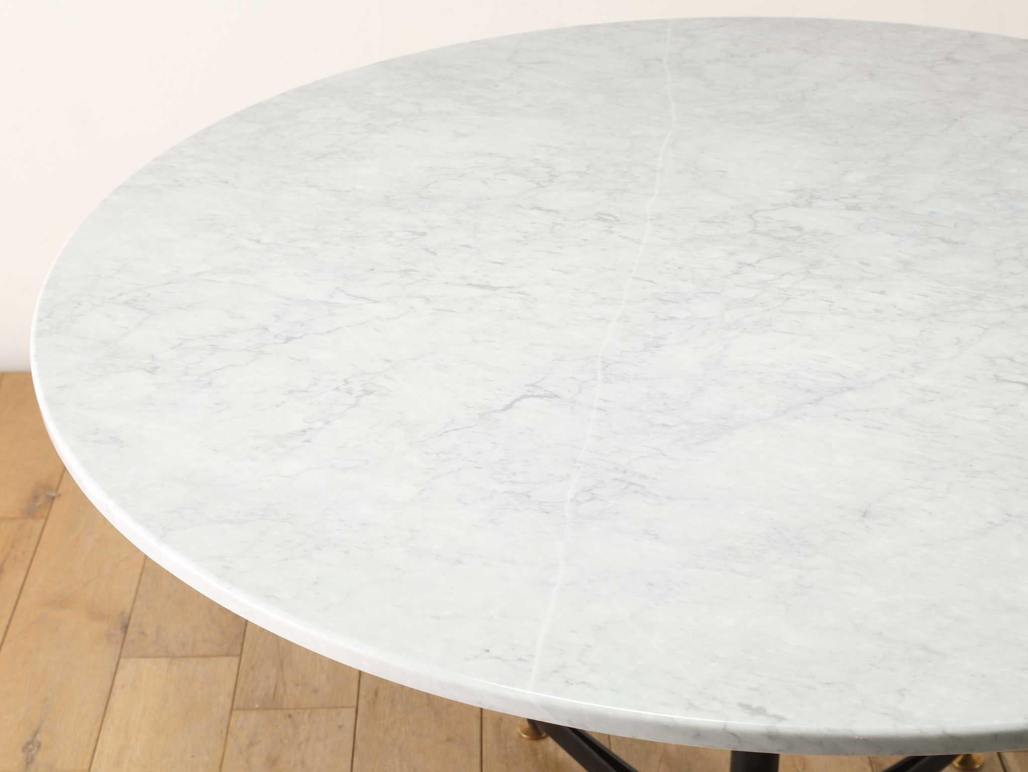 Italian Marble Top Round Table 1970's In Good Condition For Sale In Shibuya-ku, 13