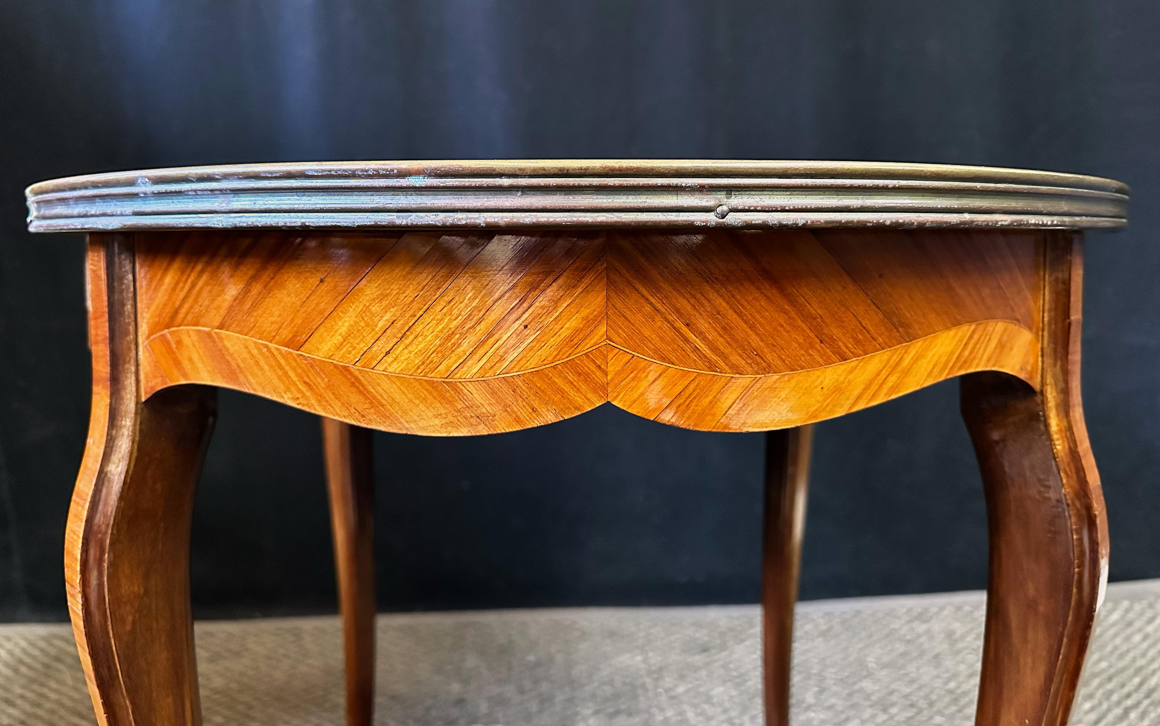 Italian Marble Top Side Table, Circa 1940s For Sale 2