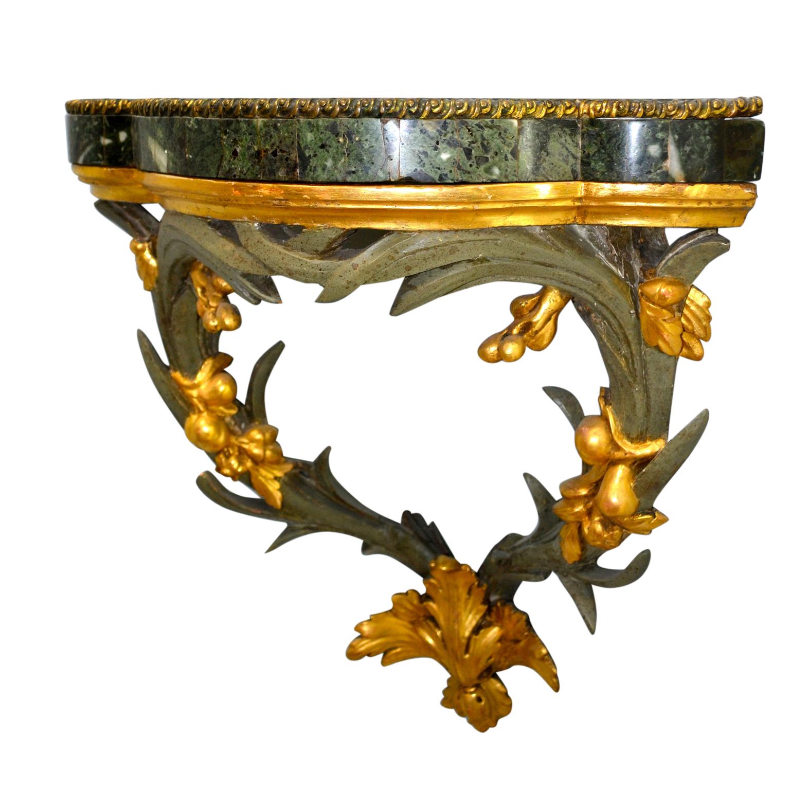 Baroque Italian Marble Topped Gilded and Silver Leafed Corner Bracket For Sale