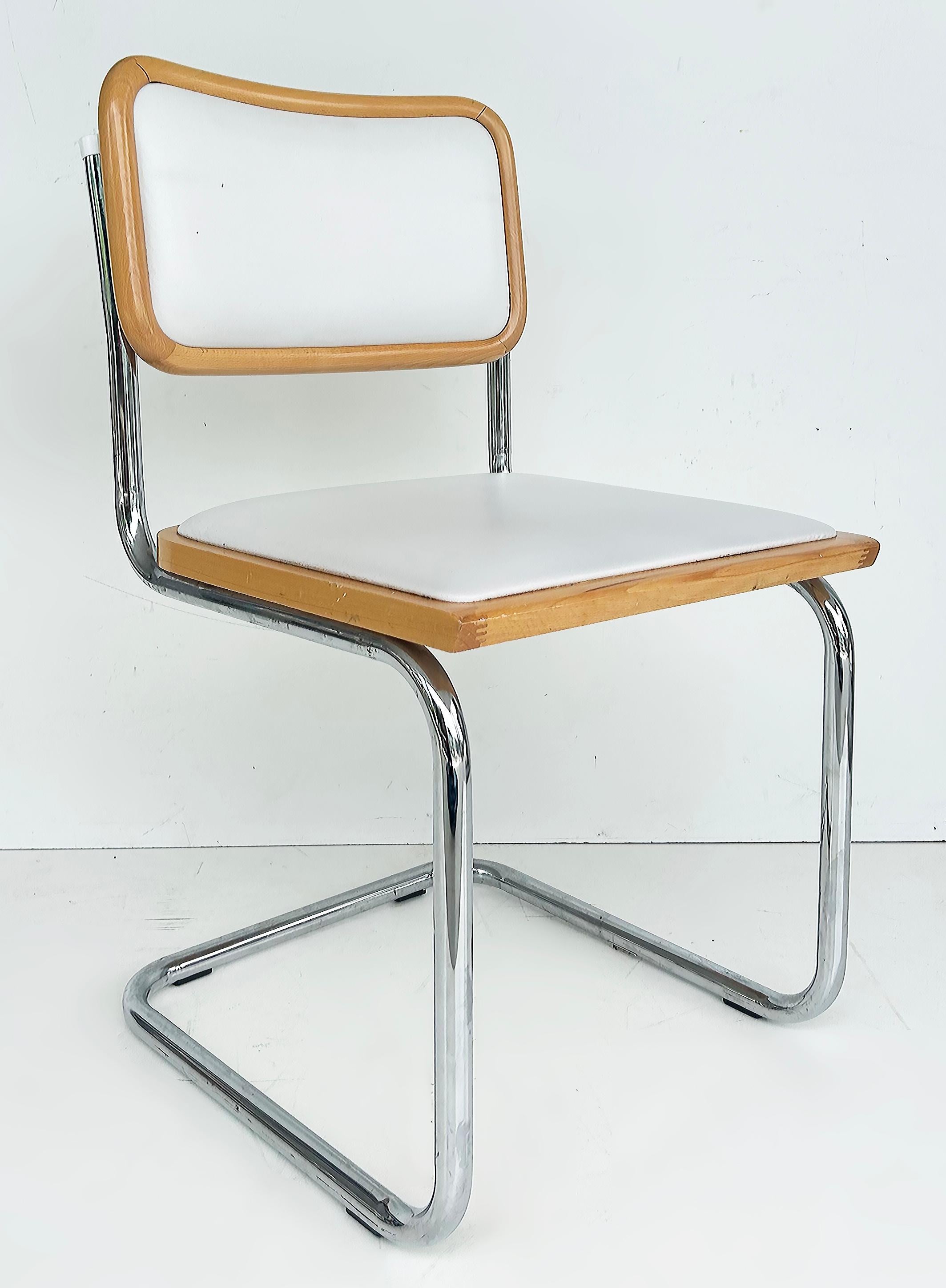 Juego de 6 sillas de comedor italianas Cesca de Marcel Breuer en cromo, madera y cuero Moderno de mediados de siglo en venta