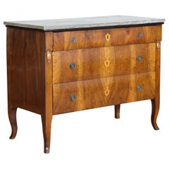 Italian, Marche, Neoclassical Walnut 3-Drawer Marble-Top Commode