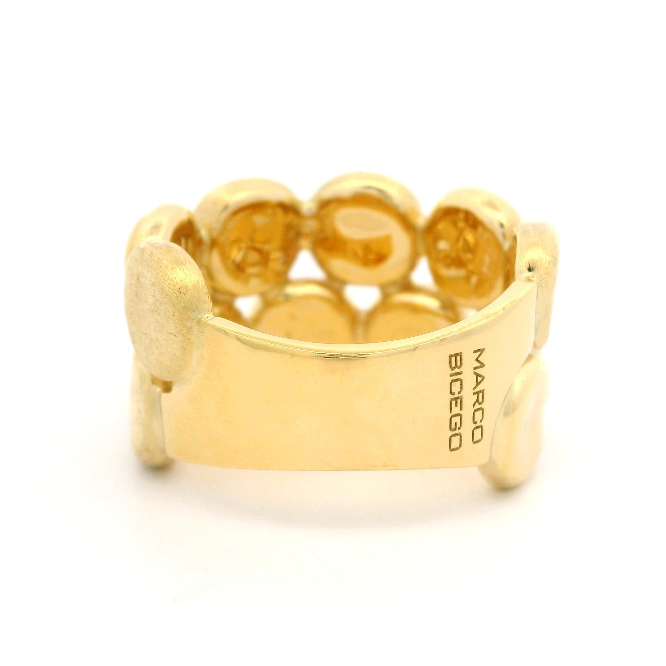 MATERIAL : Or jaune 18k massif
Poids : 7,81 grammes
Taille de la bague : 6,5 ajustée sur un doigt. Nous pouvons tailler cette bague sur mesure.  veuillez nous faire savoir avant l'achat si vous avez des questions concernant la taille.
Largeur de