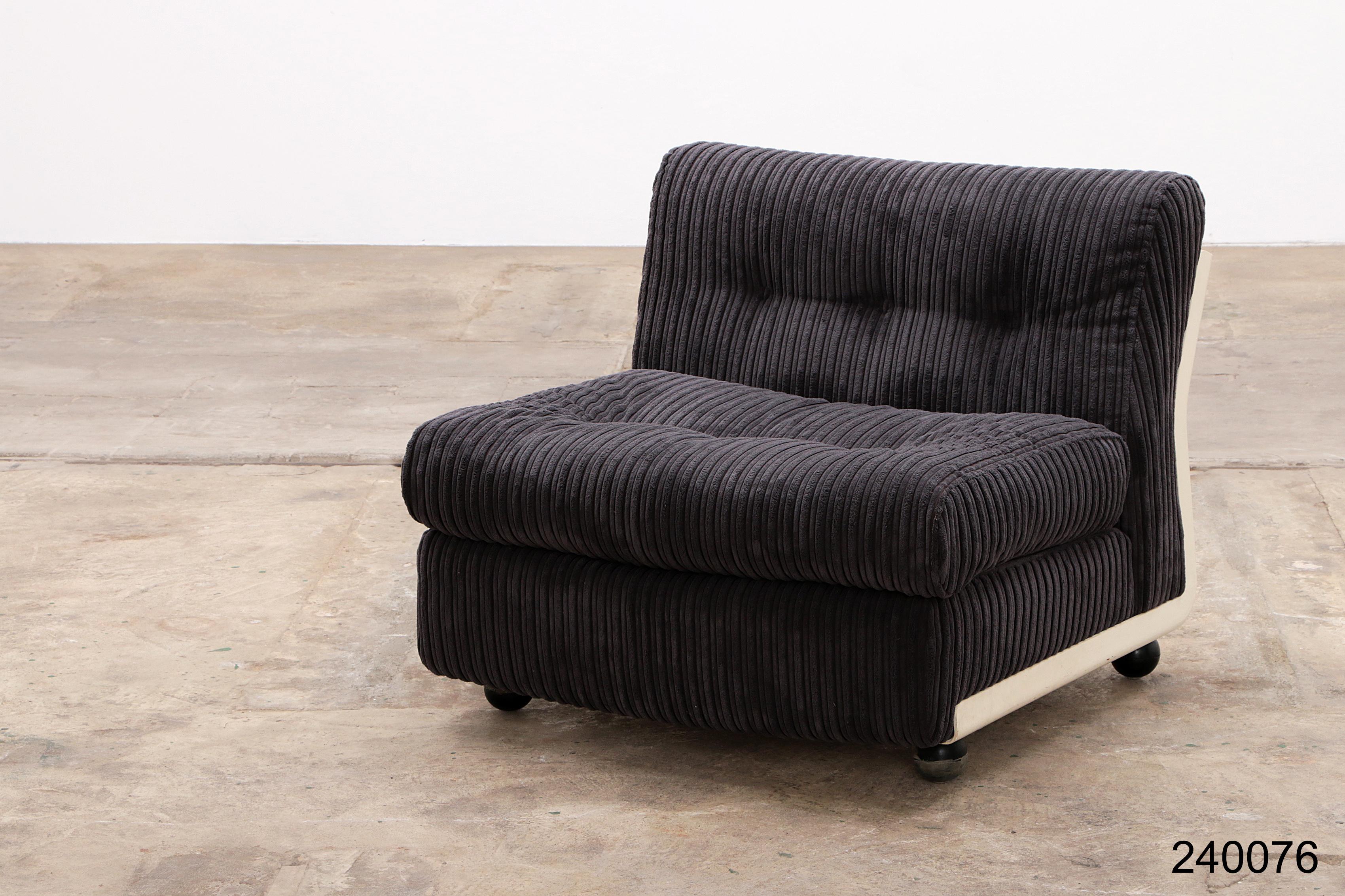 Italian Mario Bellini Amanta armchair ribbed fabric anthracite, 1960s 10