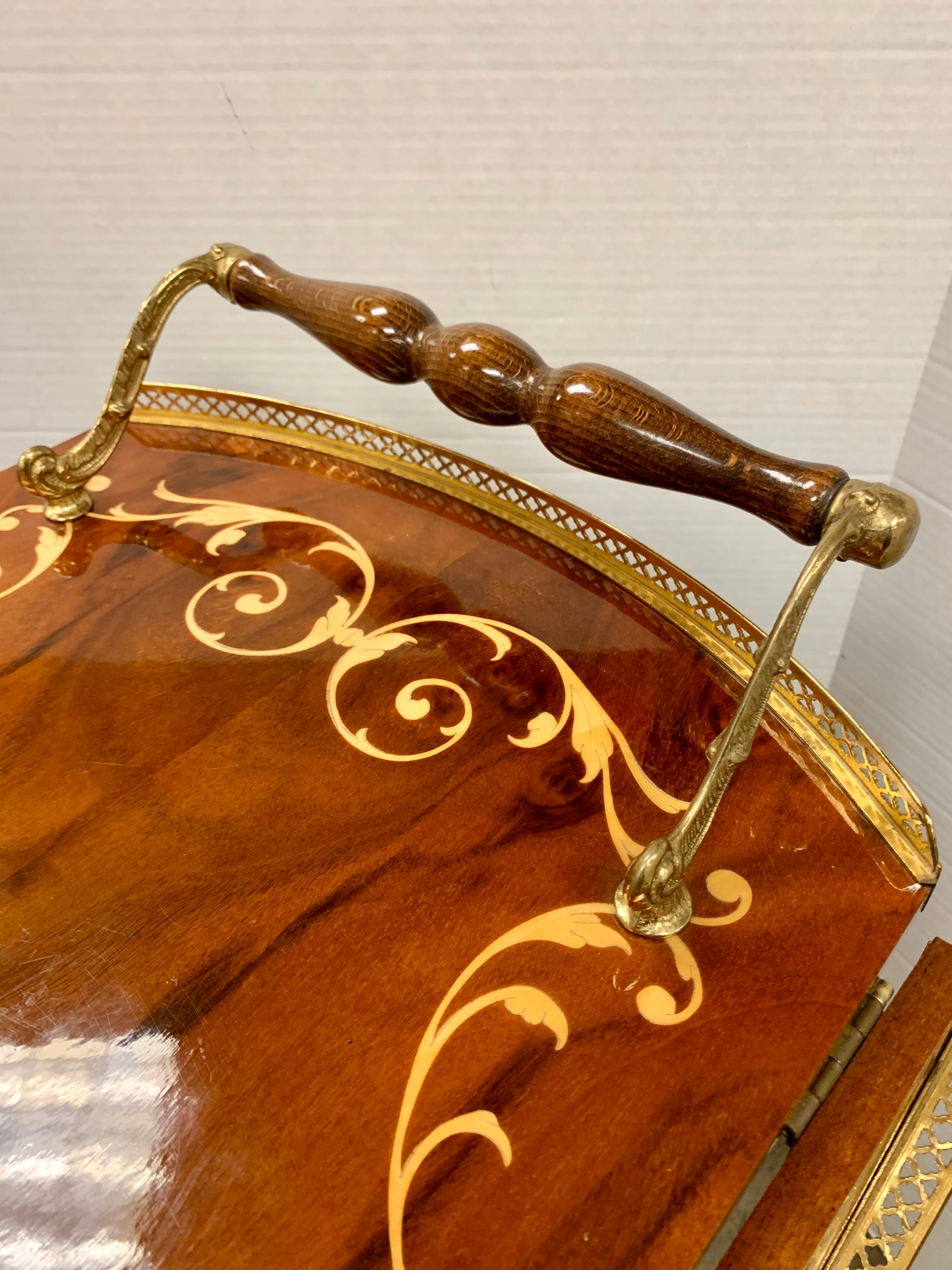 Italian Marquetry and Brass Drop Leaf Tea Cart Trolley In Good Condition In West Hartford, CT
