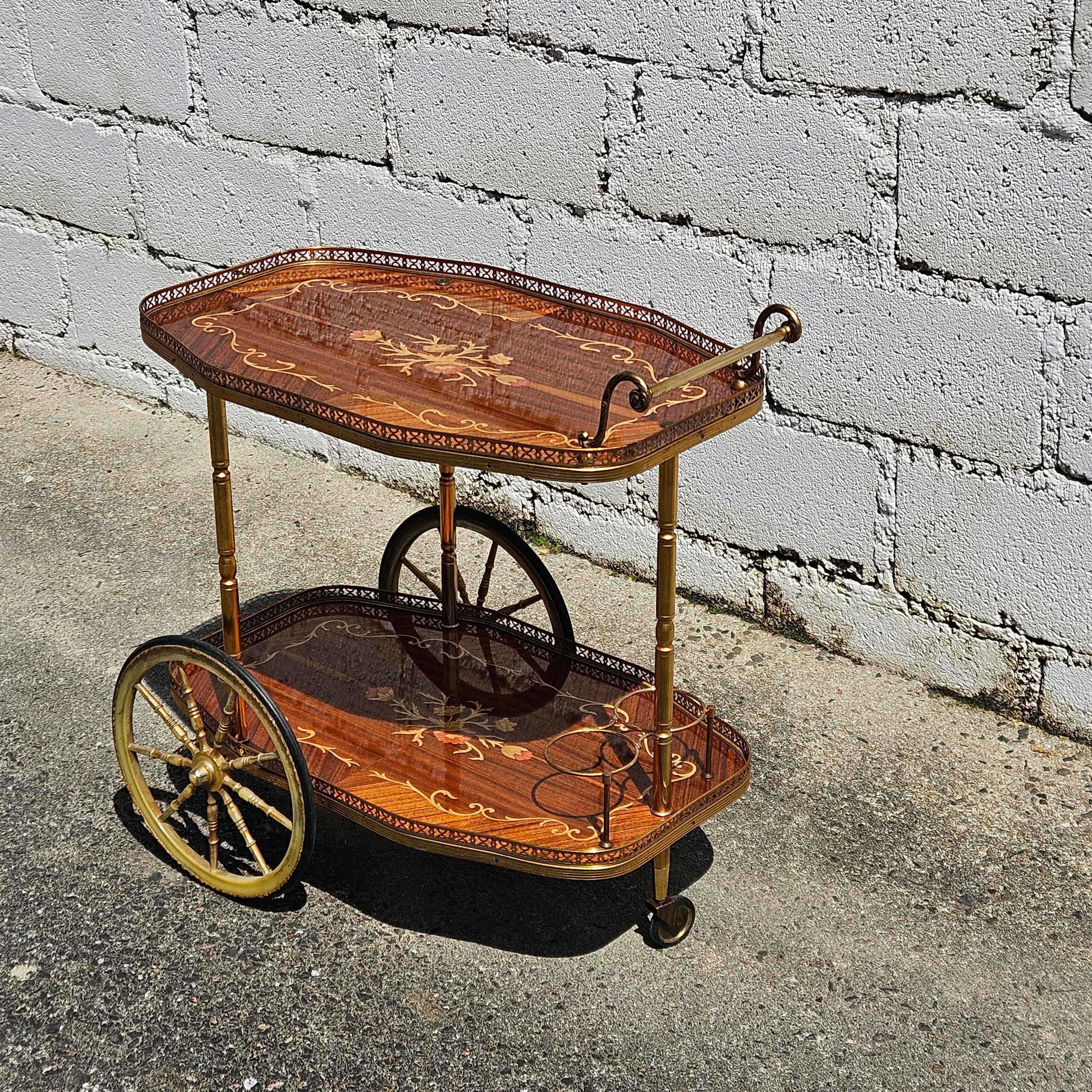 Français Chariot de bar à deux niveaux pour dessert - Trolley - Style néoclassique des années 70
