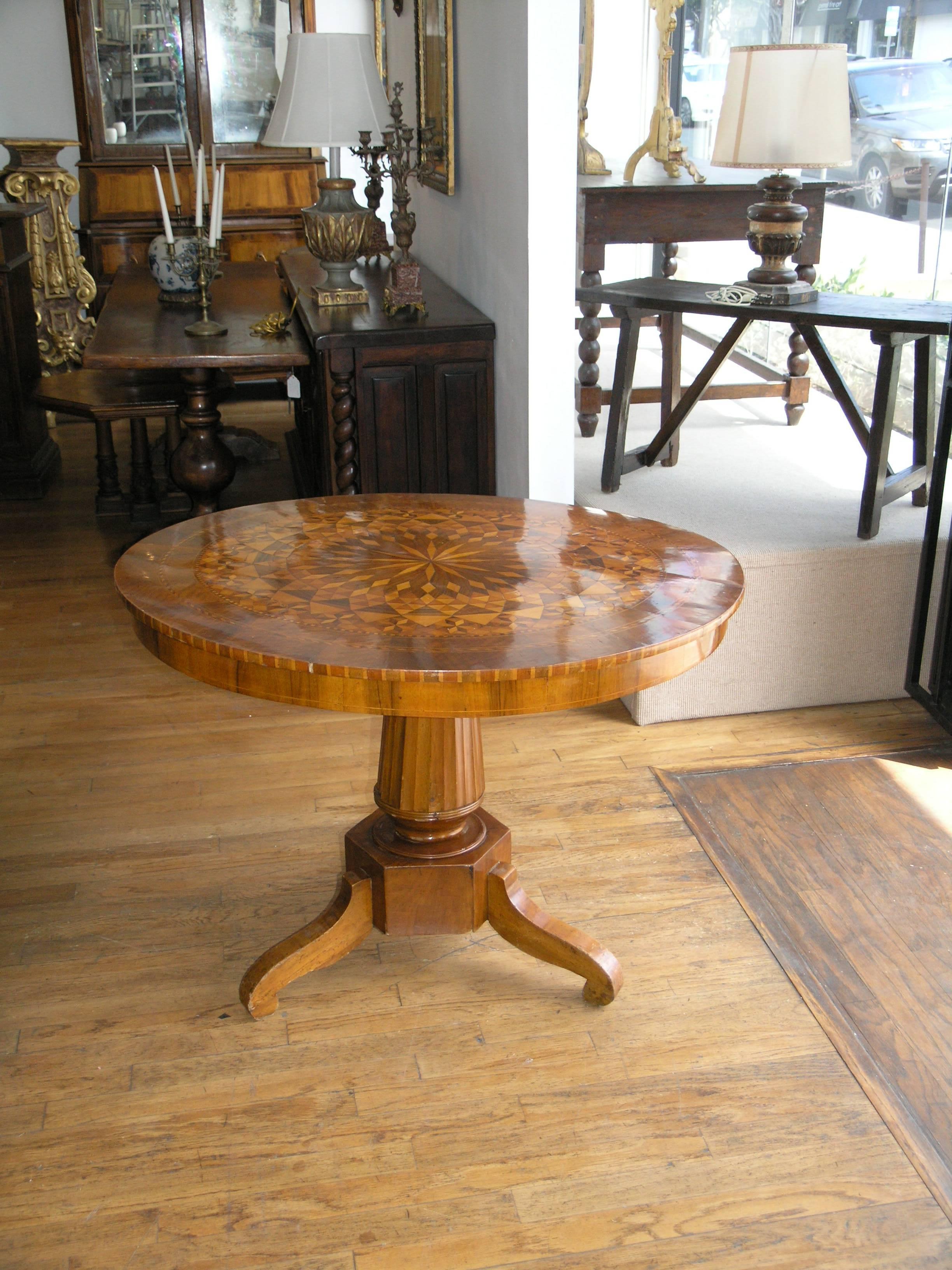 Italian Marquetry Centre Table, 19th Century In Excellent Condition For Sale In Los Angeles, CA