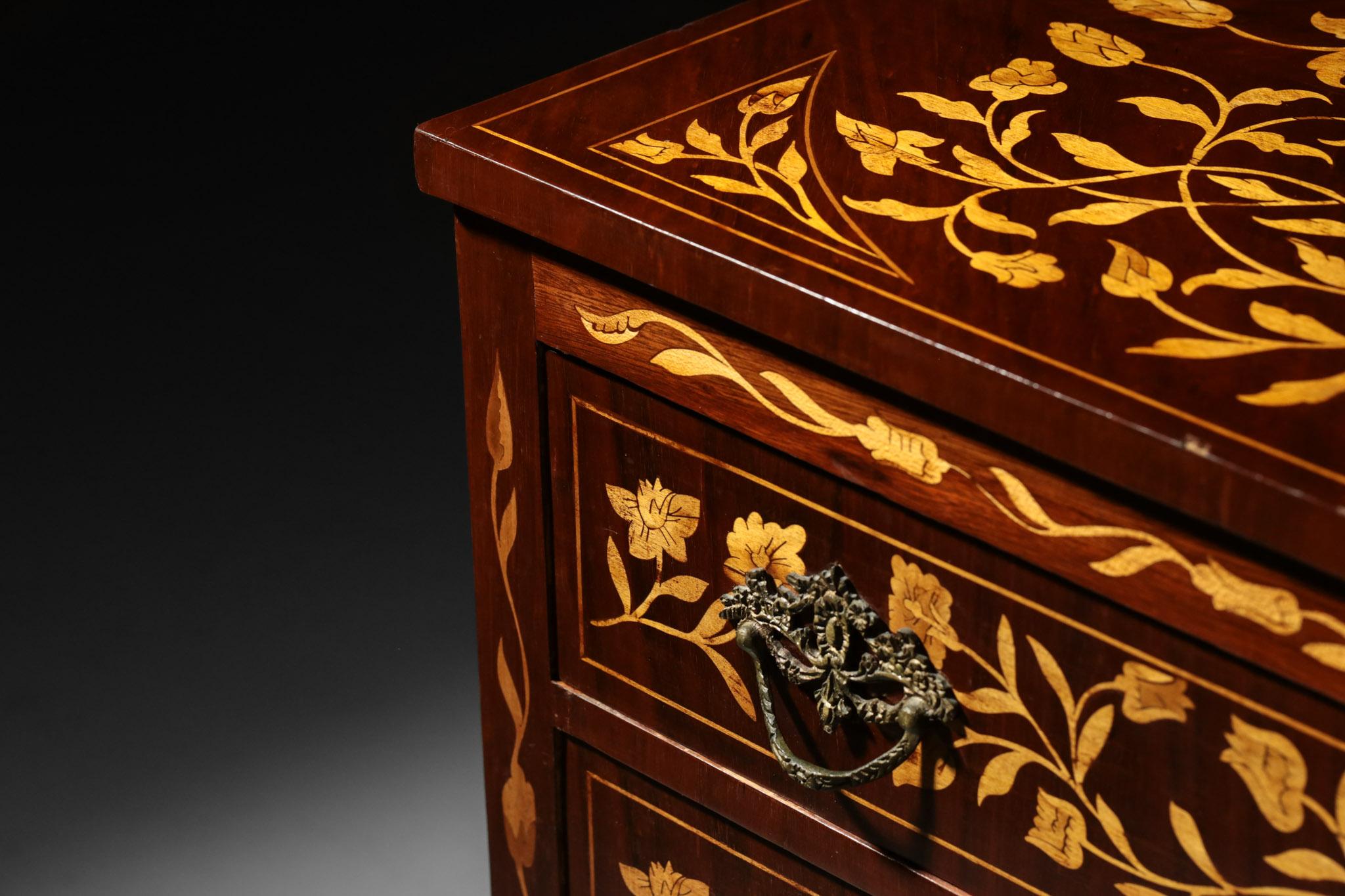 Brass Italian Marquetry Chest of Drawers, 1940s