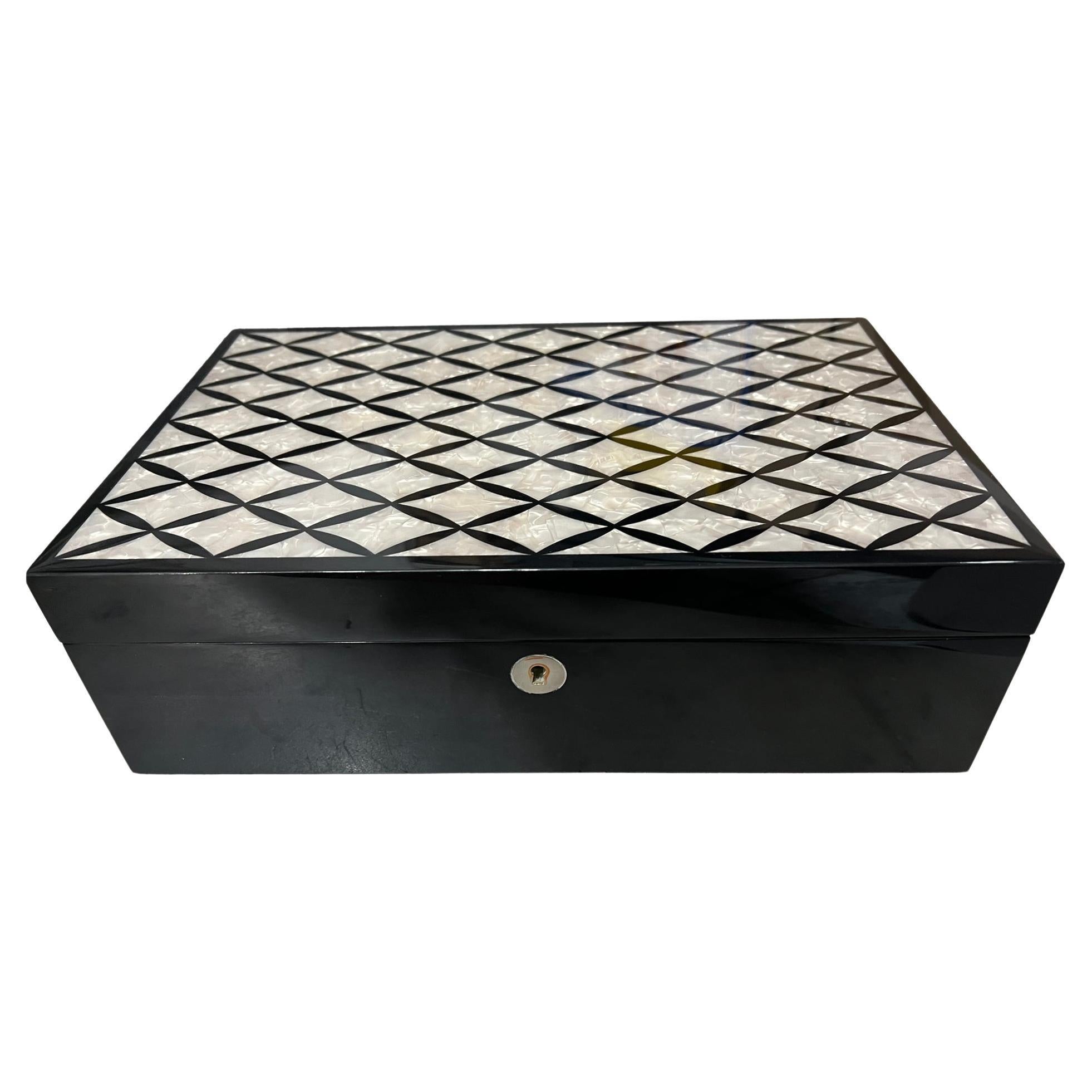 Italian Marquetry 'Intarsio' Mother of Pearl Jewellery Box Handmade in Italy