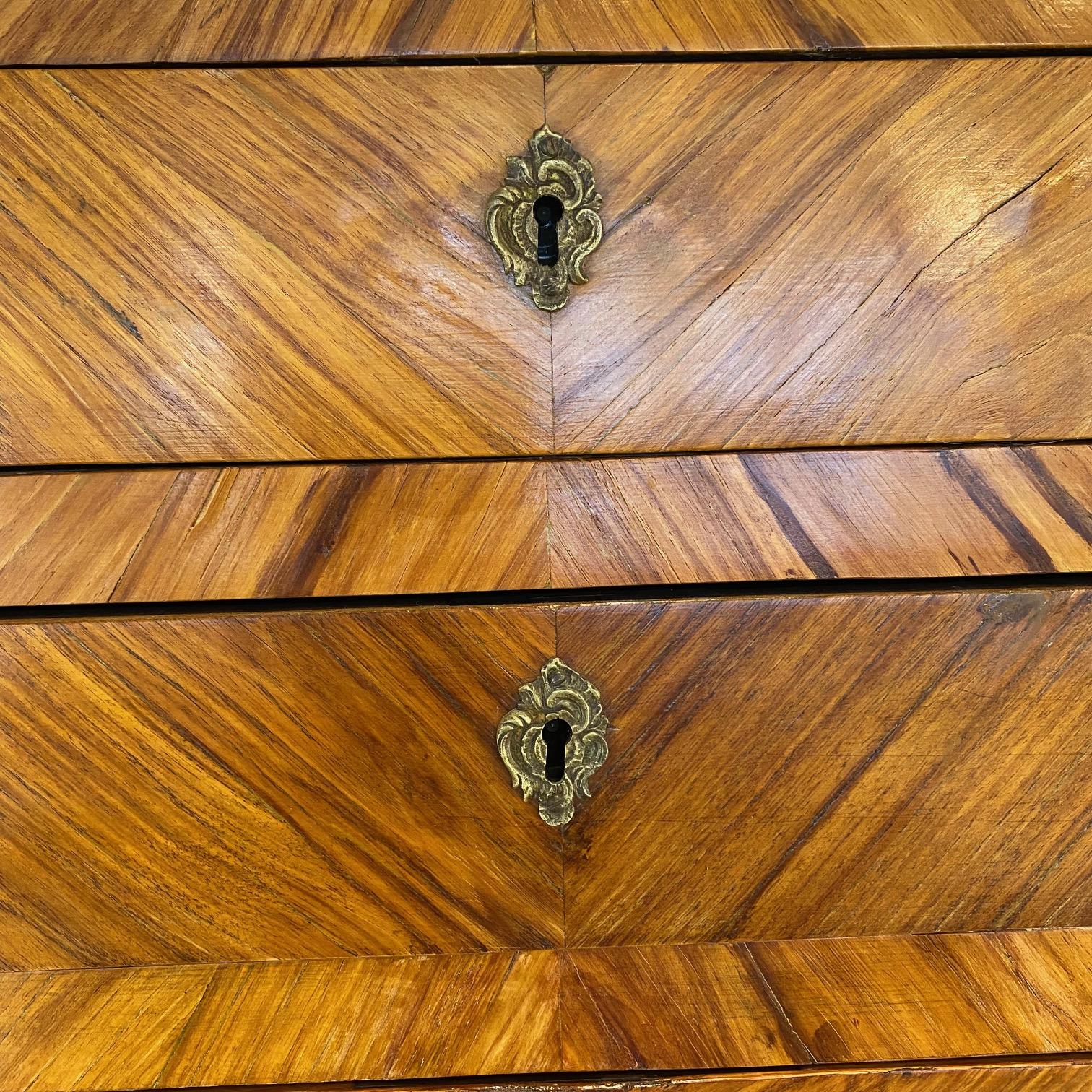 Scrivania Commode con piano in marmo intarsiato italiano in vendita 10
