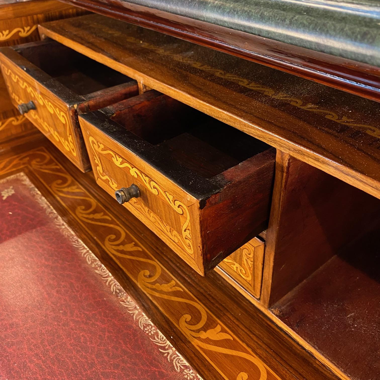 Scrivania Commode con piano in marmo intarsiato italiano in vendita 11