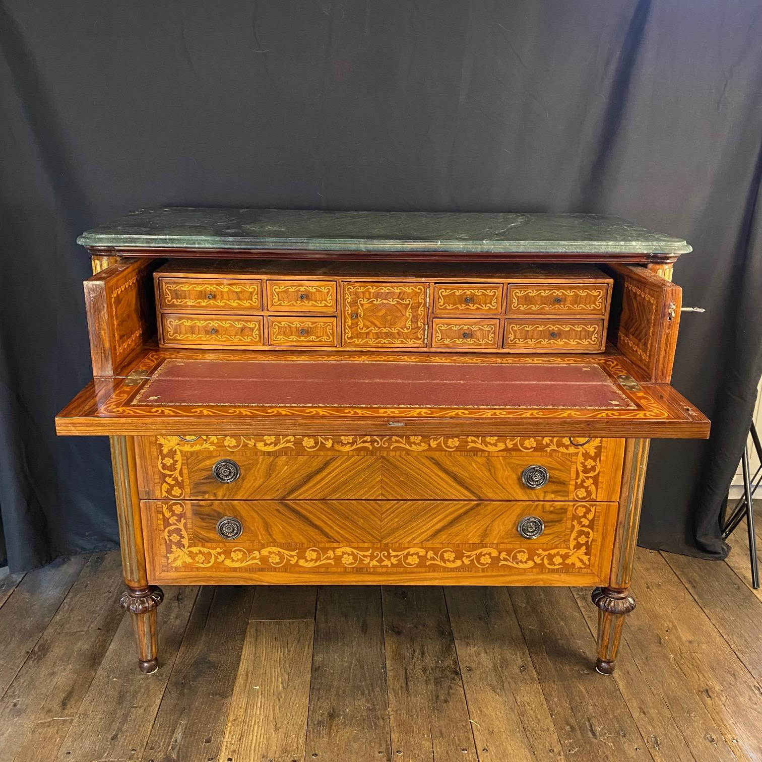 Scrivania Commode con piano in marmo intarsiato italiano in vendita 13