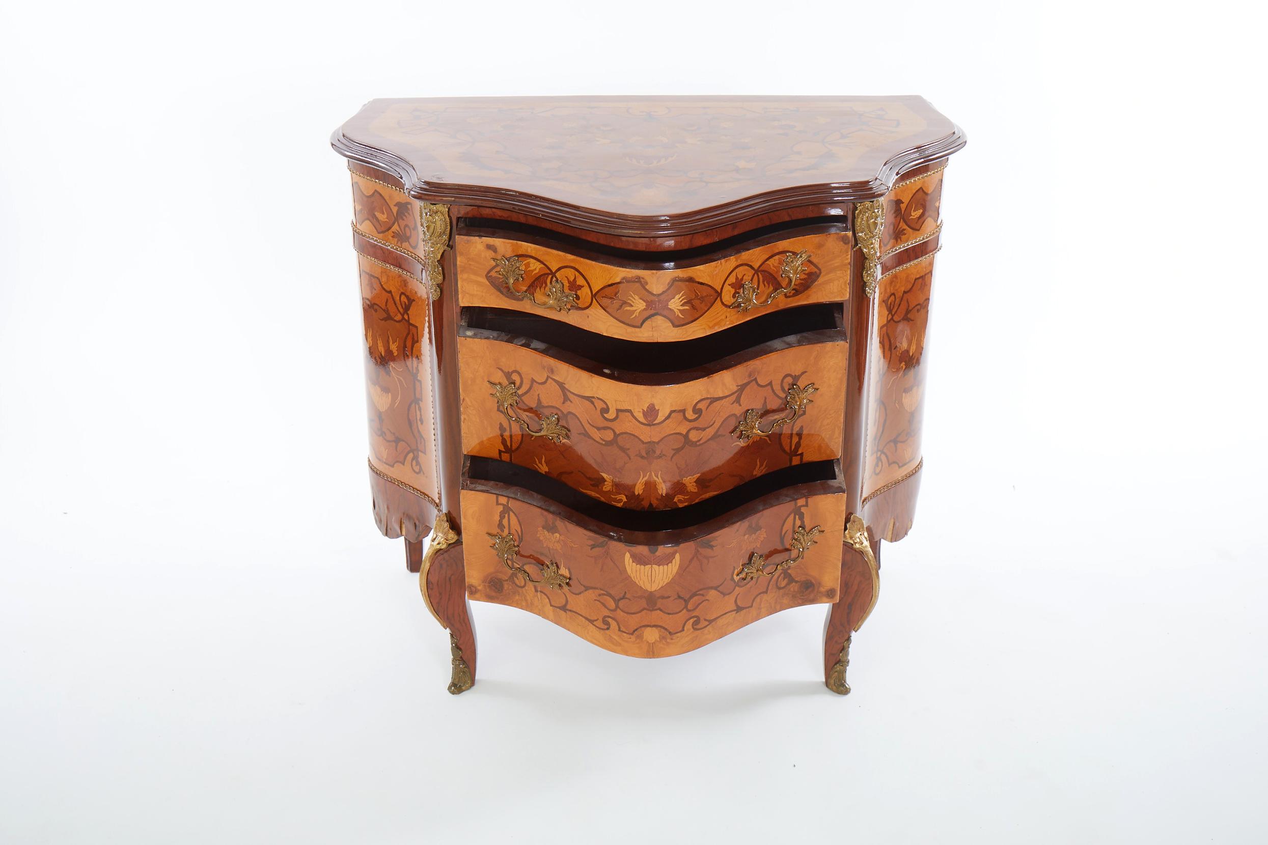 Italian Marquetry Small Server / Sideboard 1