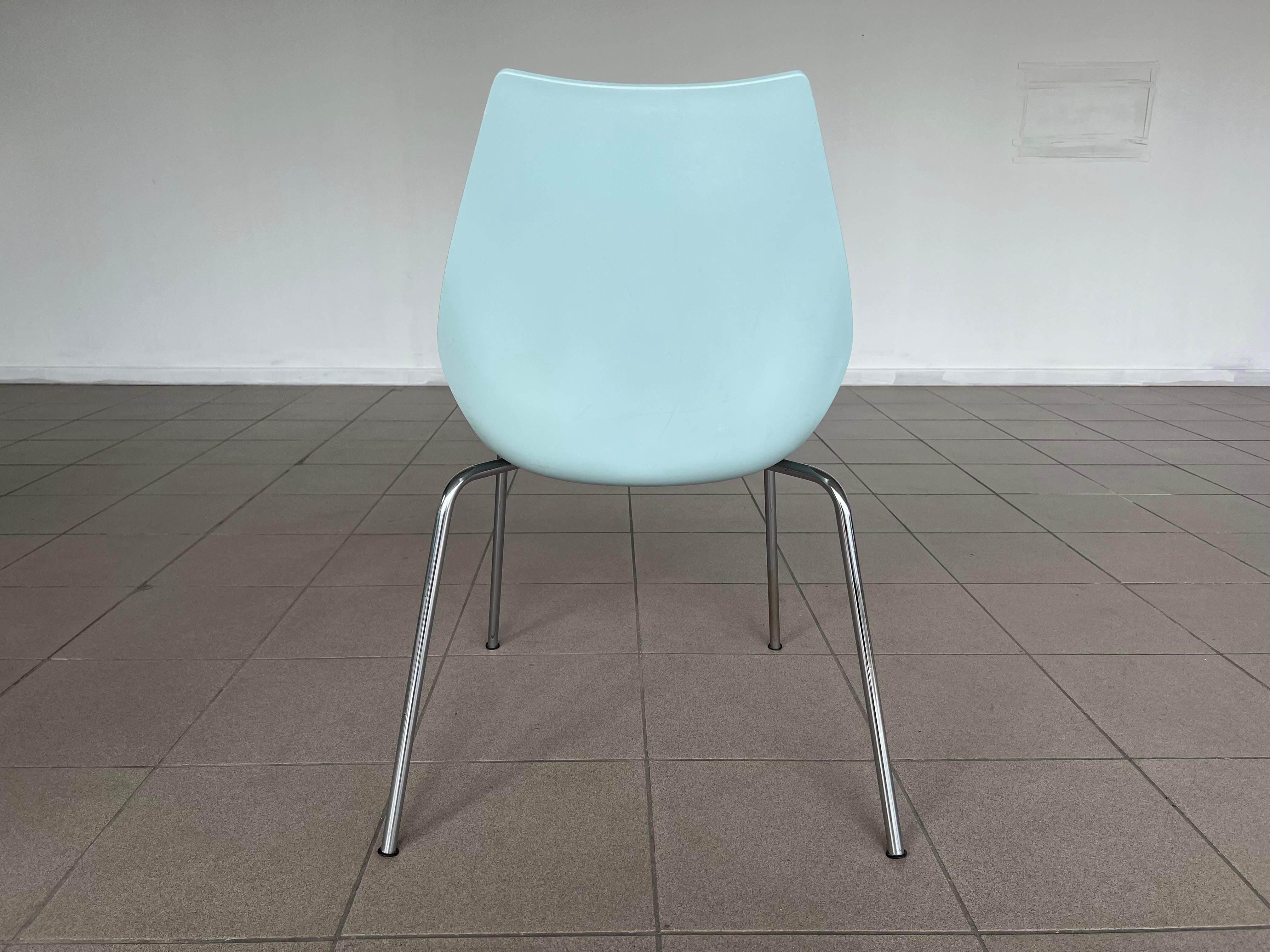 Chaise de salle à manger italienne Maui bleu pâle Vico Magistretti pour Kartell - Lot de 6 en vente 2