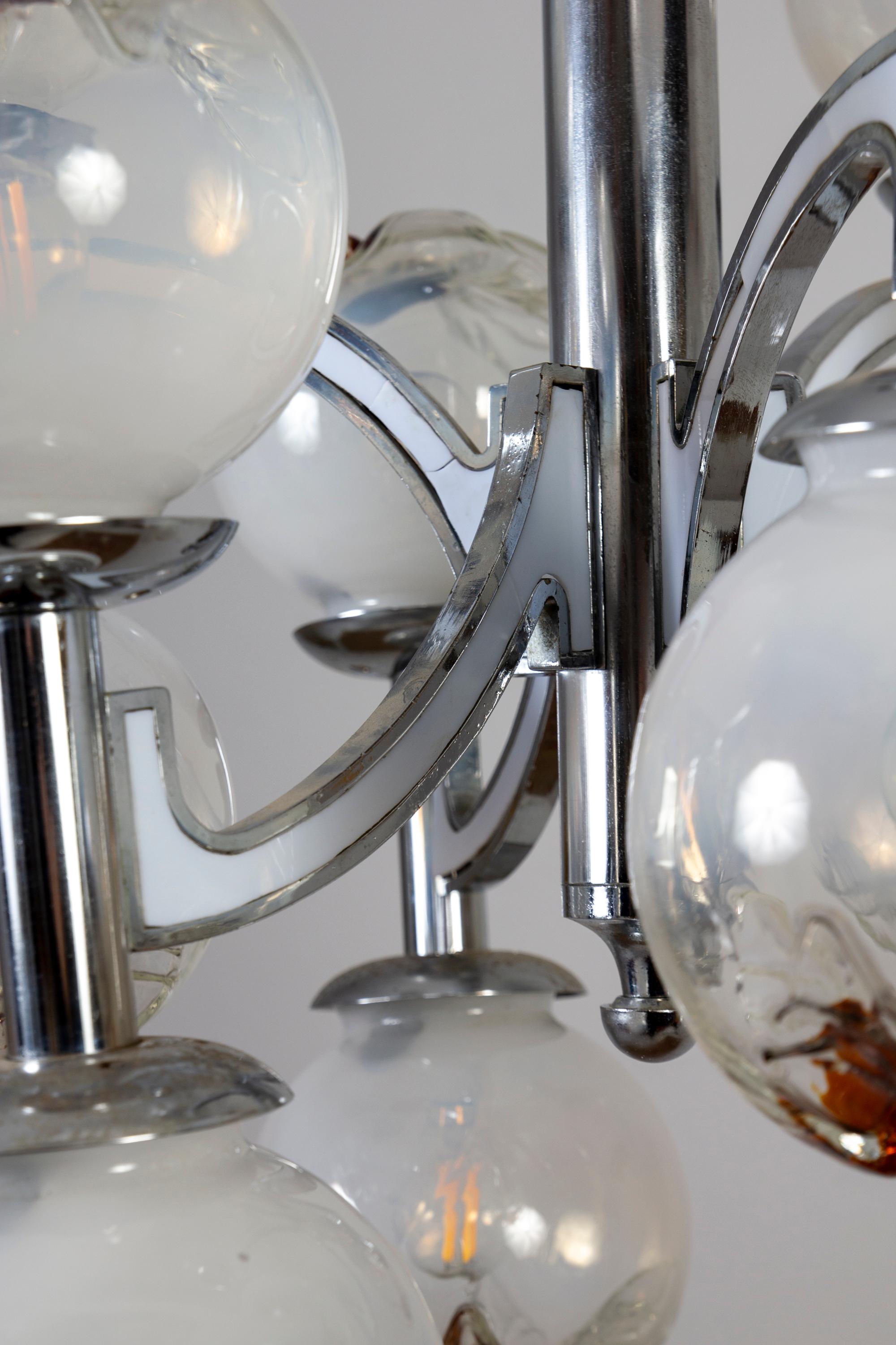 Italian Mazzega Design Carlo Nason Snowball Murano Chandelier, 1960 For Sale 1