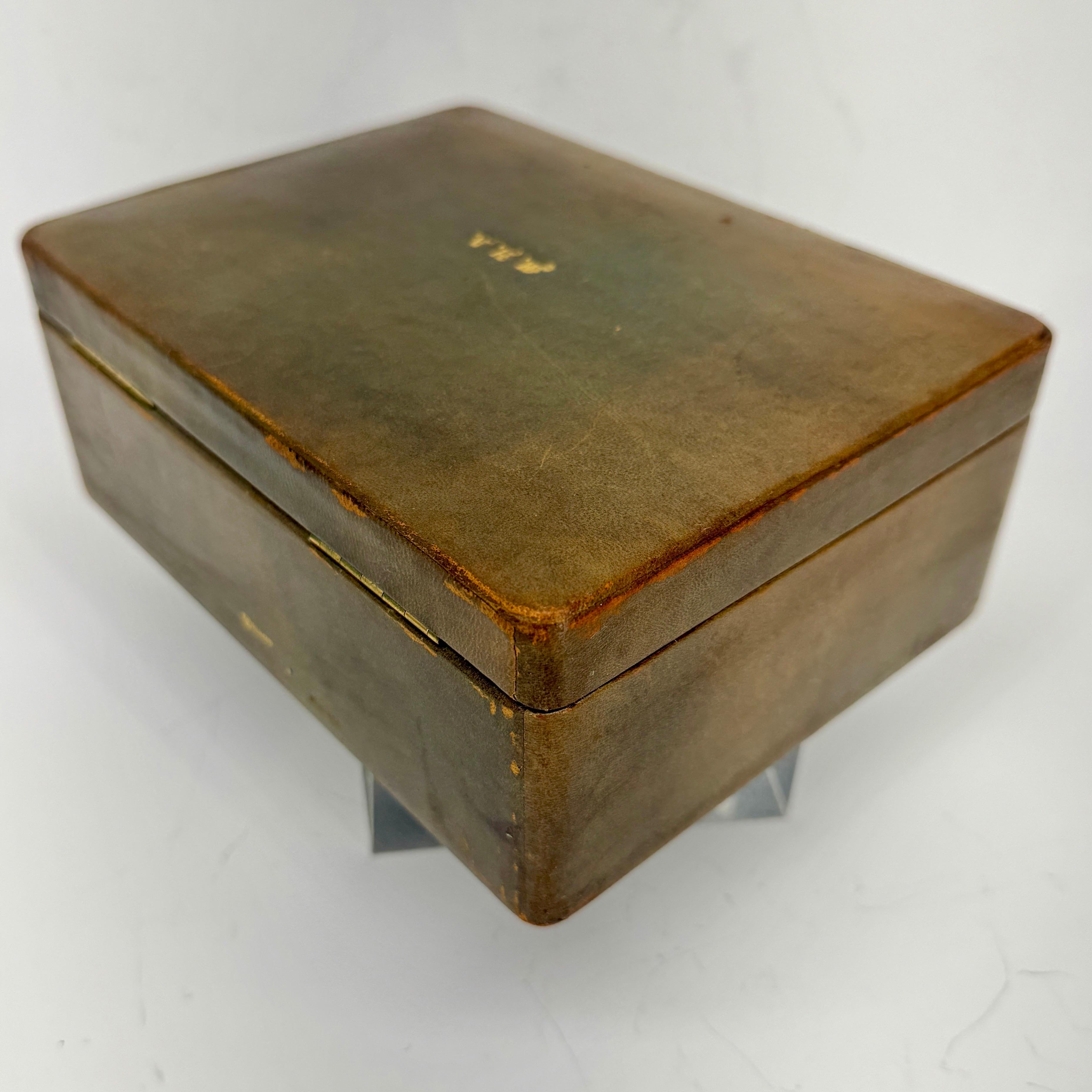 Italian Medium Size Brown Leather Jewelry Box, Mid-Century Modern For Sale 7