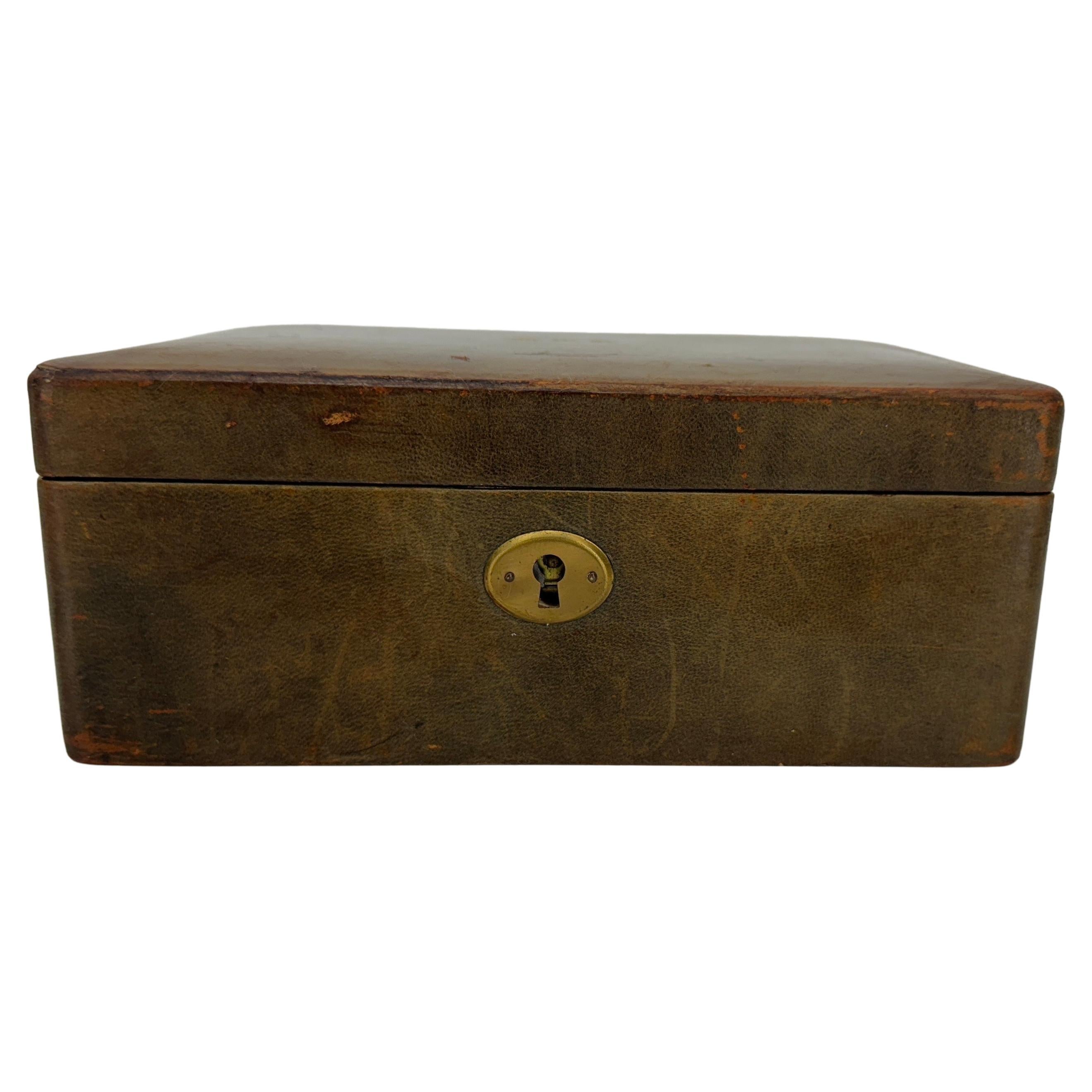 Italian Medium Size Brown Leather Jewelry Box, Mid-Century Modern For Sale 2
