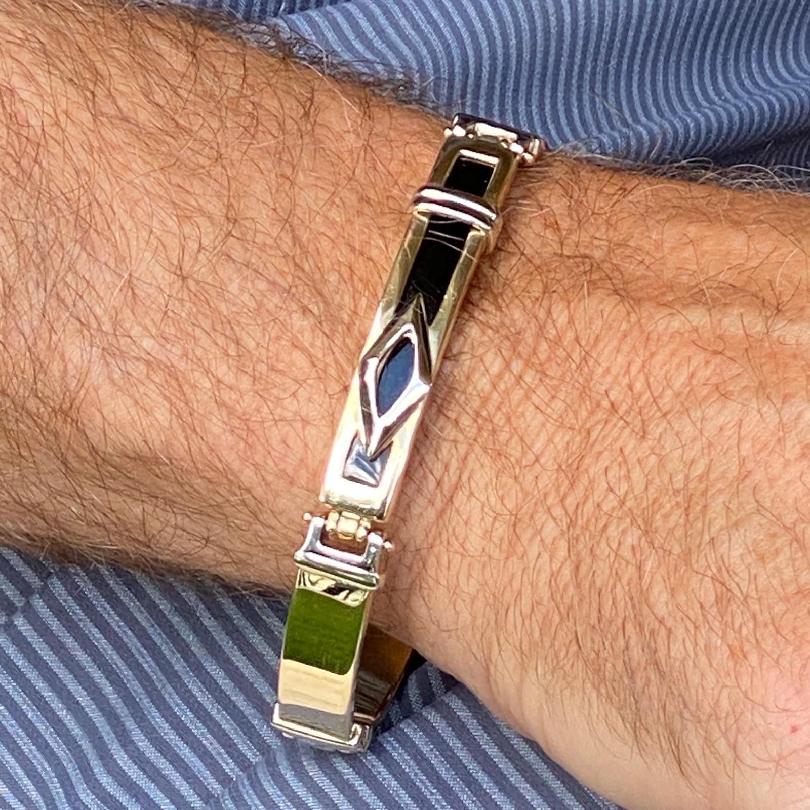 Modernes italienisches Herren-Gliederarmband aus 14 Karat Gelbgold mit Onyx 3
